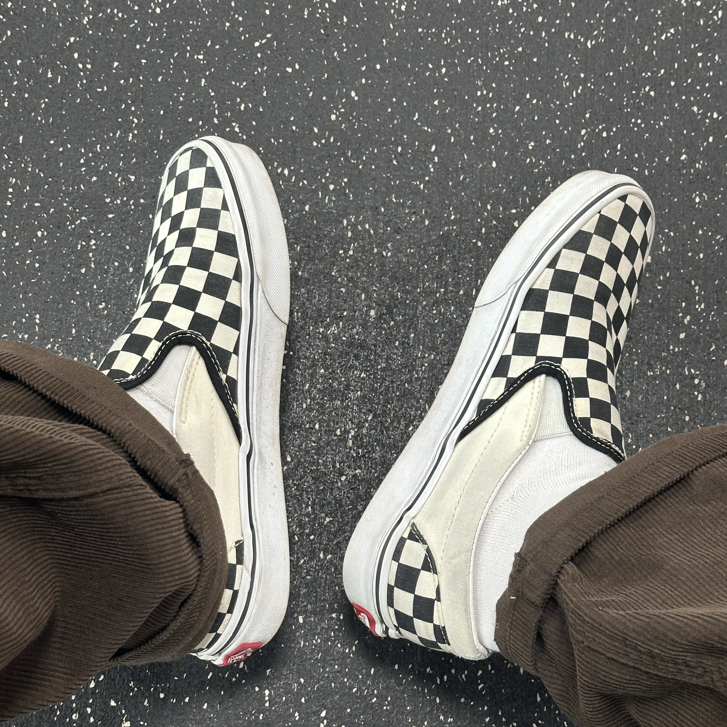 Vans Slip-On Checkerboard 착용 스타일