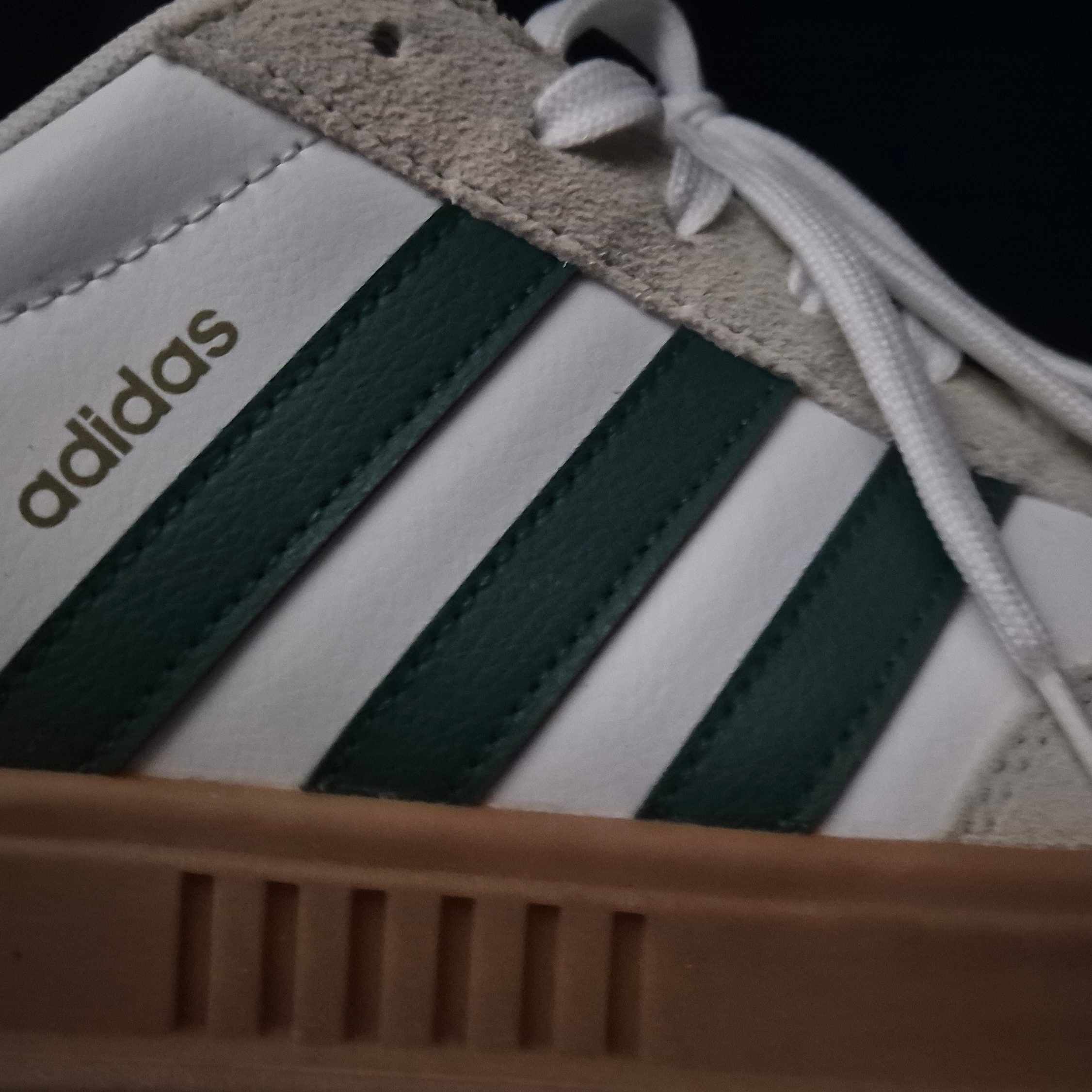 Adidas Gradas Collegiate Green 착용 스타일