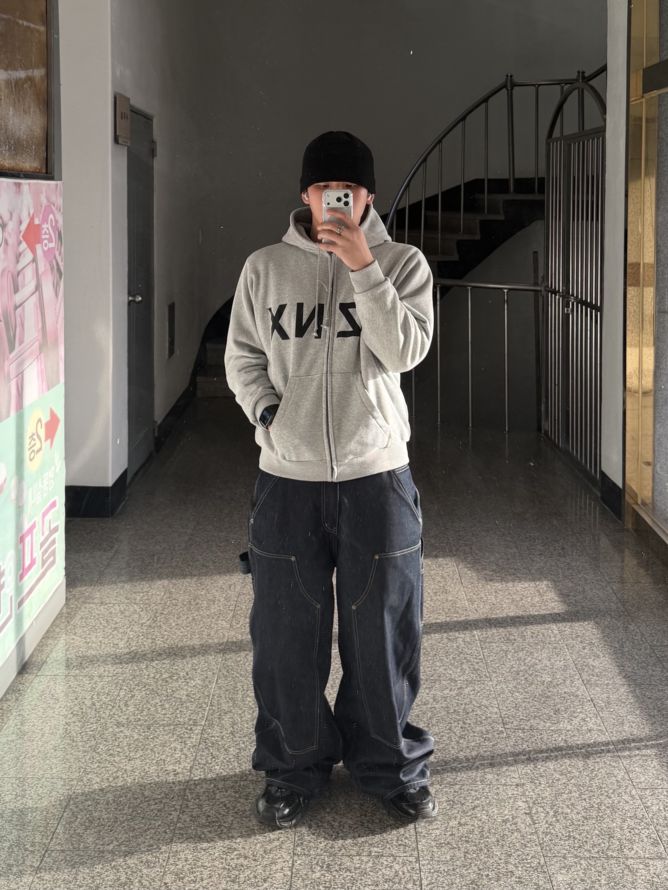 Yeezy HD-10 Grey - Korea Limited, Balenciaga 3XL Sneakers Black 착용 스타일 - 1