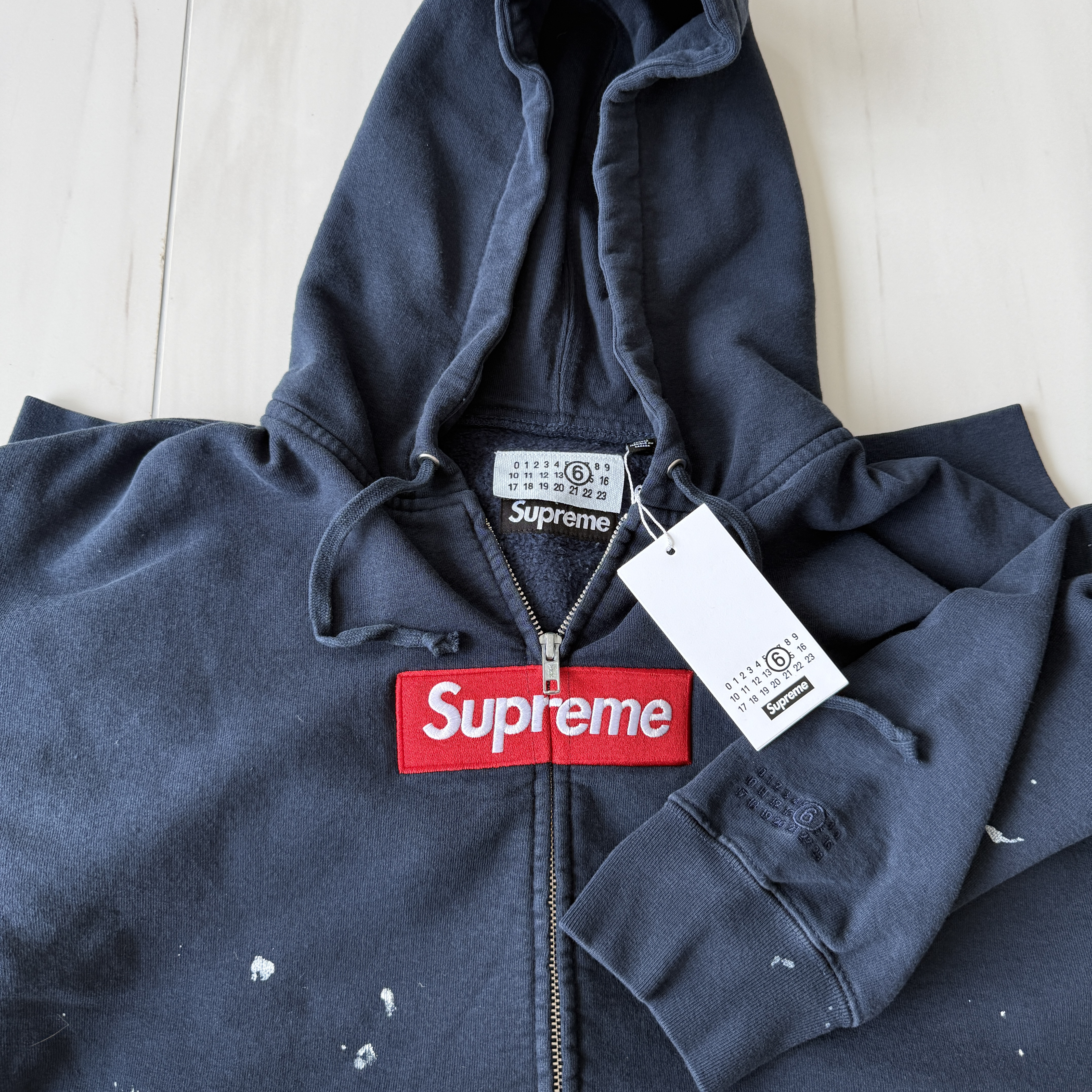 Supreme x MM6 Maison Margiela Box Logo Zip Up Hooded Sweatshirt Navy - 26SS 착용 스타일 - 2