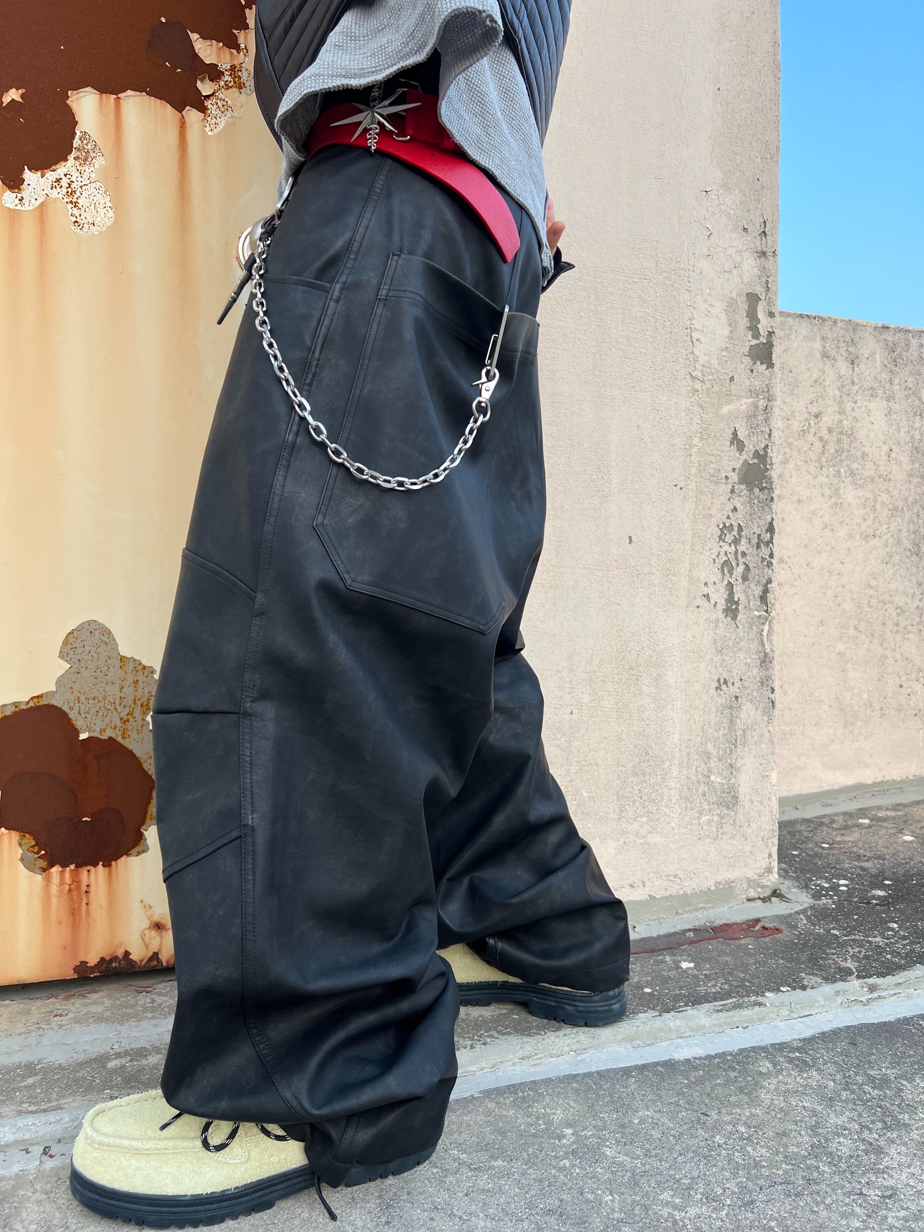 MJD x Koin Seoul 3D Knee Eco Leather Pants Black, Timberland Heritage Gore-Tex Moc Toe Mid Boots Light Green Suede - Wide 착용 스타일 - 8