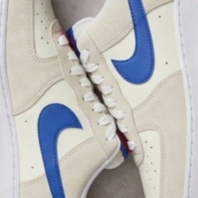 Nike Air Force 1 '07 LV8 Coconut Milk Hyper Royal 착용 스타일