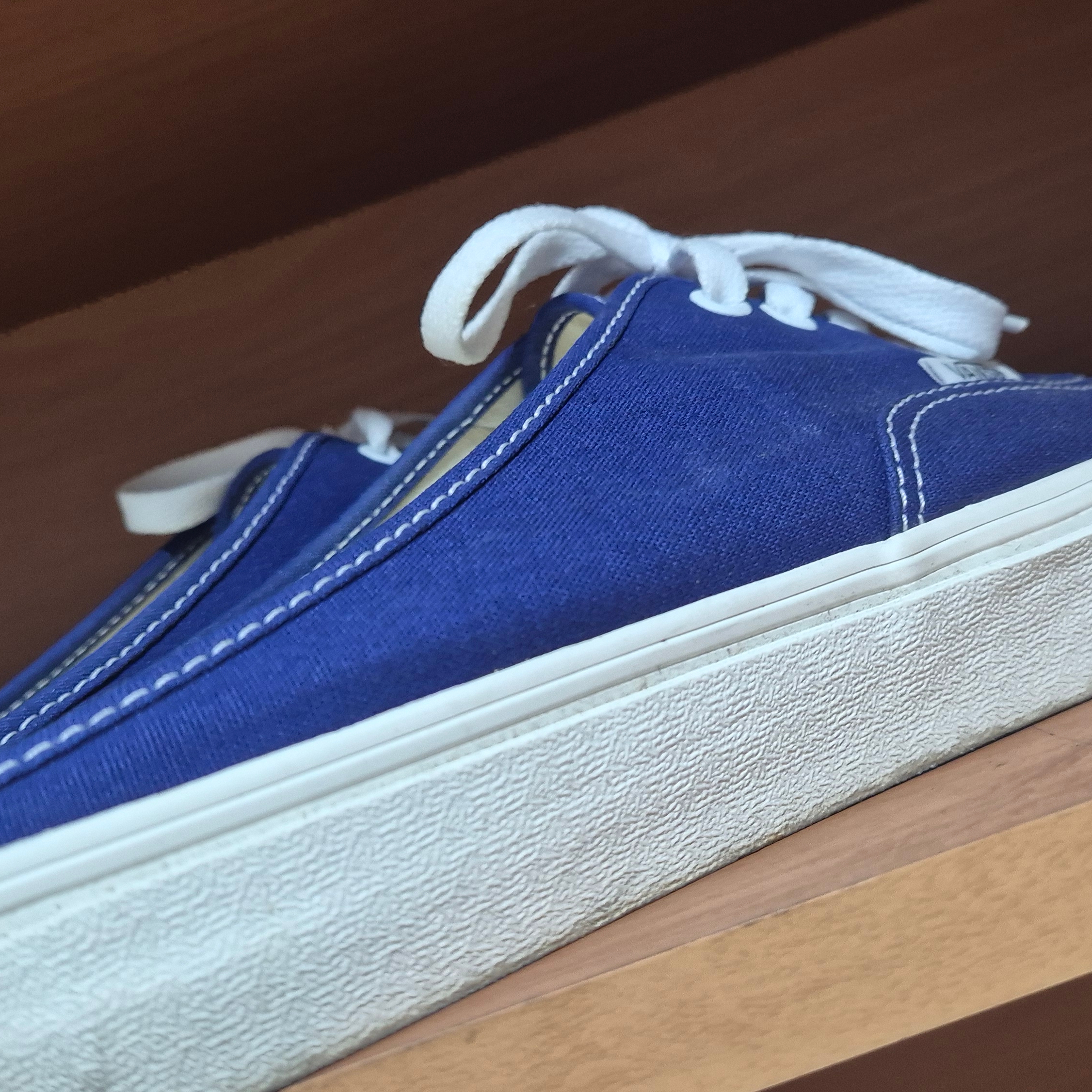Vans Canvas Authentic Mule Blue 착용 스타일