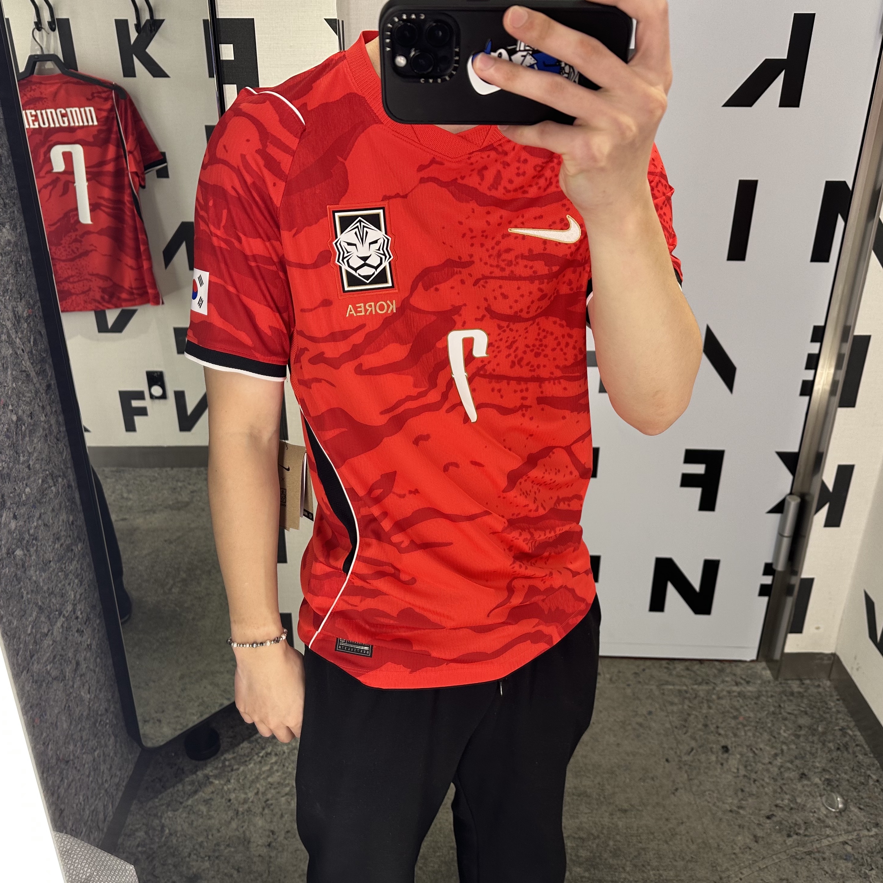 Nike Korea 2026 Stadium Home Dri-Fit Soccer Replica Jersey Global Red Black (Non Marking Ver.) 착용 스타일