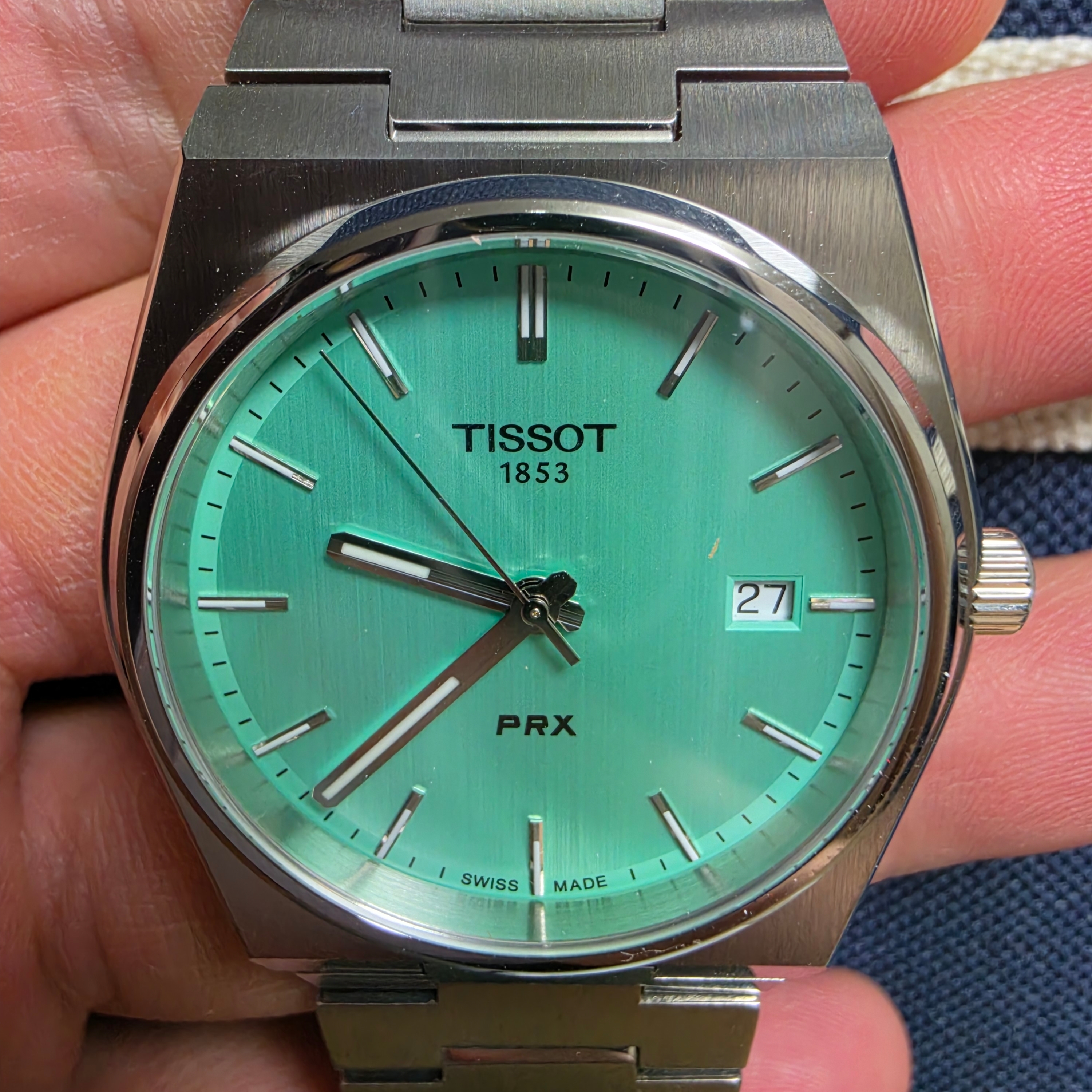 Tissot PRX 40mm Quartz Steel Light Green 착용 스타일