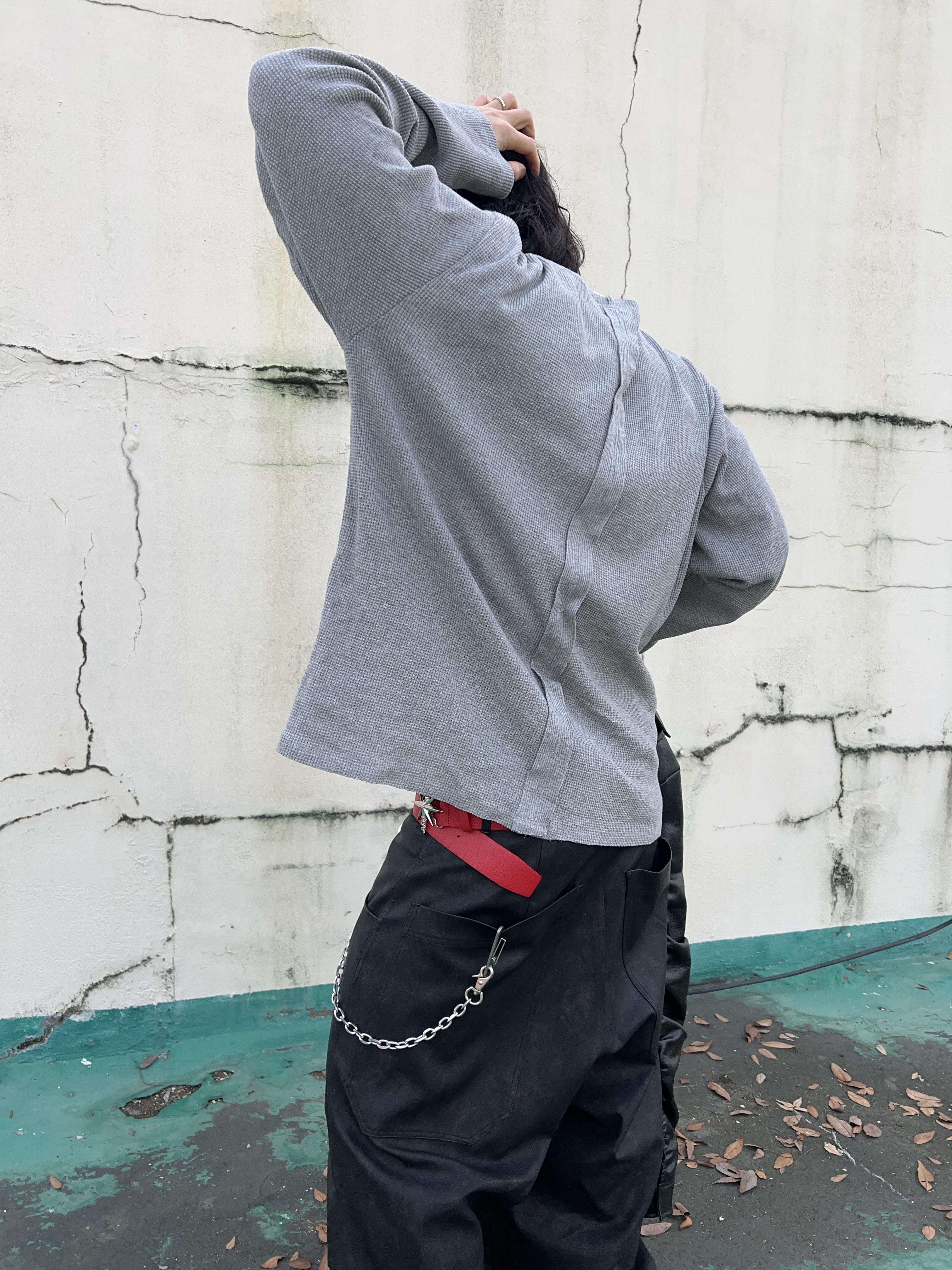 MJD x Koin Seoul 3D Knee Eco Leather Pants Black, Timberland Heritage Gore-Tex Moc Toe Mid Boots Light Green Suede - Wide 착용 스타일 - 3