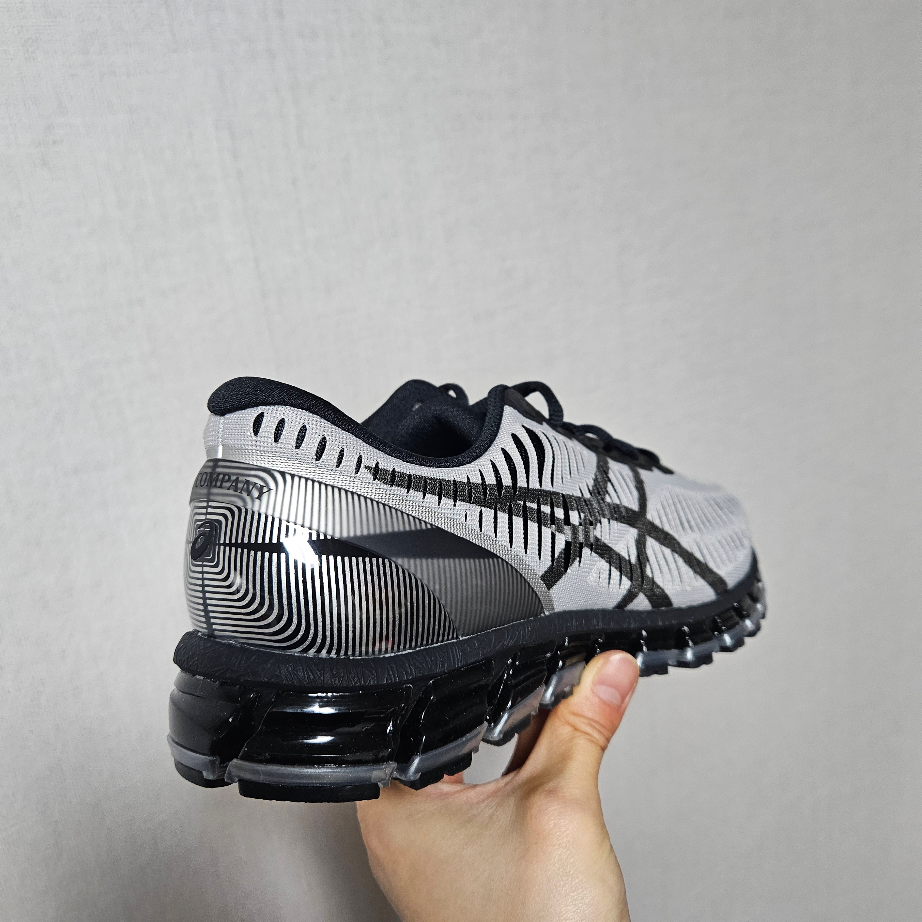 Asics x C.P. Company Gel-Quantum 360 I Pure Silver Caviar 착용 스타일 - 6
