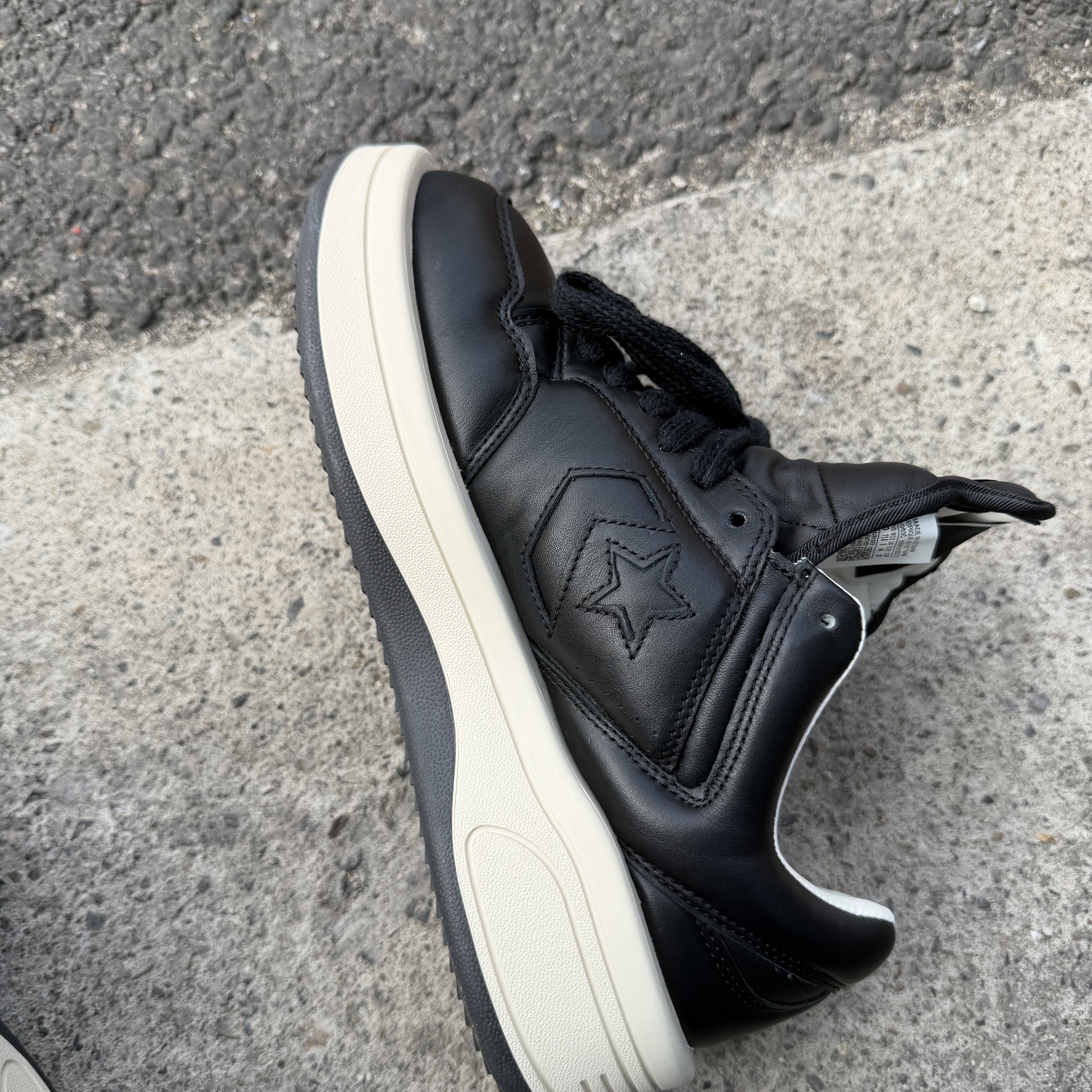 Converse x Drkshdw Turbowpn Ox Black 착용 스타일