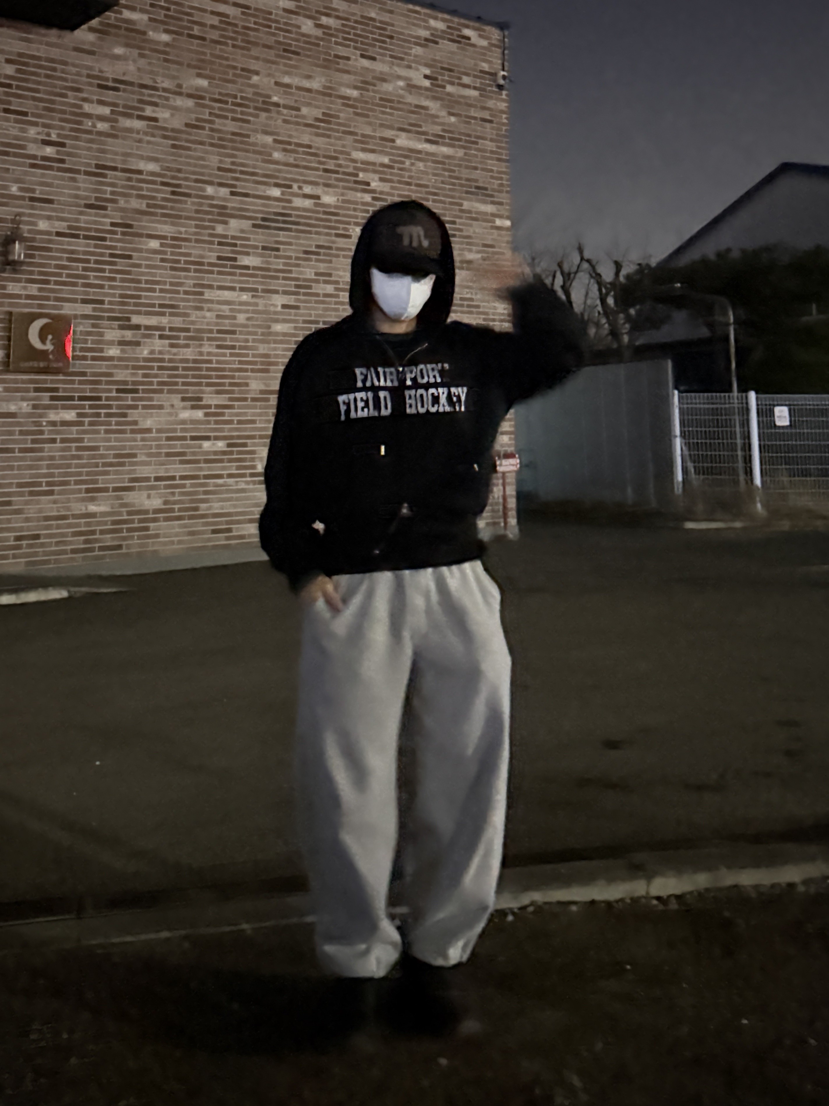 The Coldest Moment Mush Cap Navy, On Running Cloudtilt Eclipse Black 착용 스타일 - 2