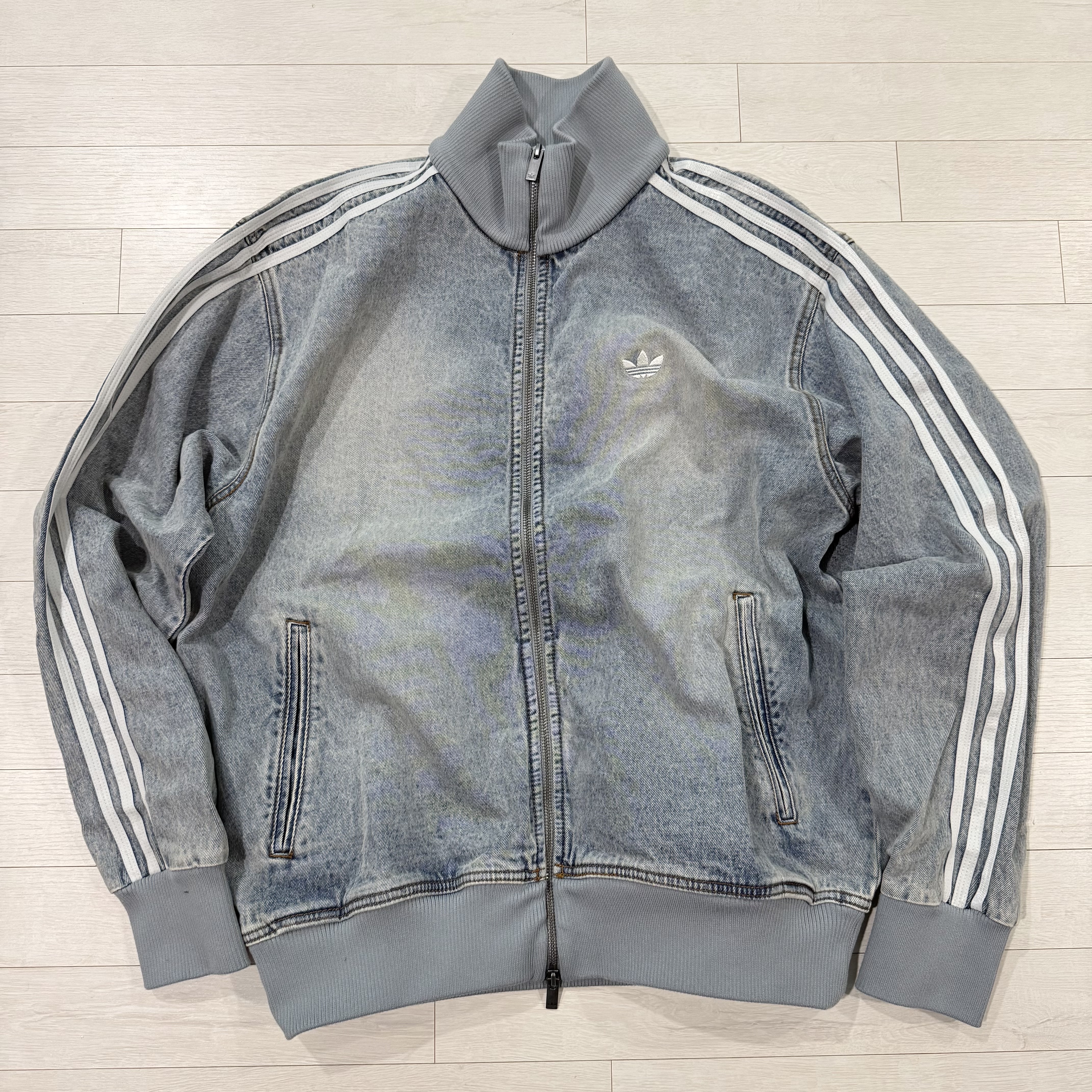 Adidas x Atmos Denim Firebird Track Top Indigo Denim - KR Sizing 착용 스타일 - 1