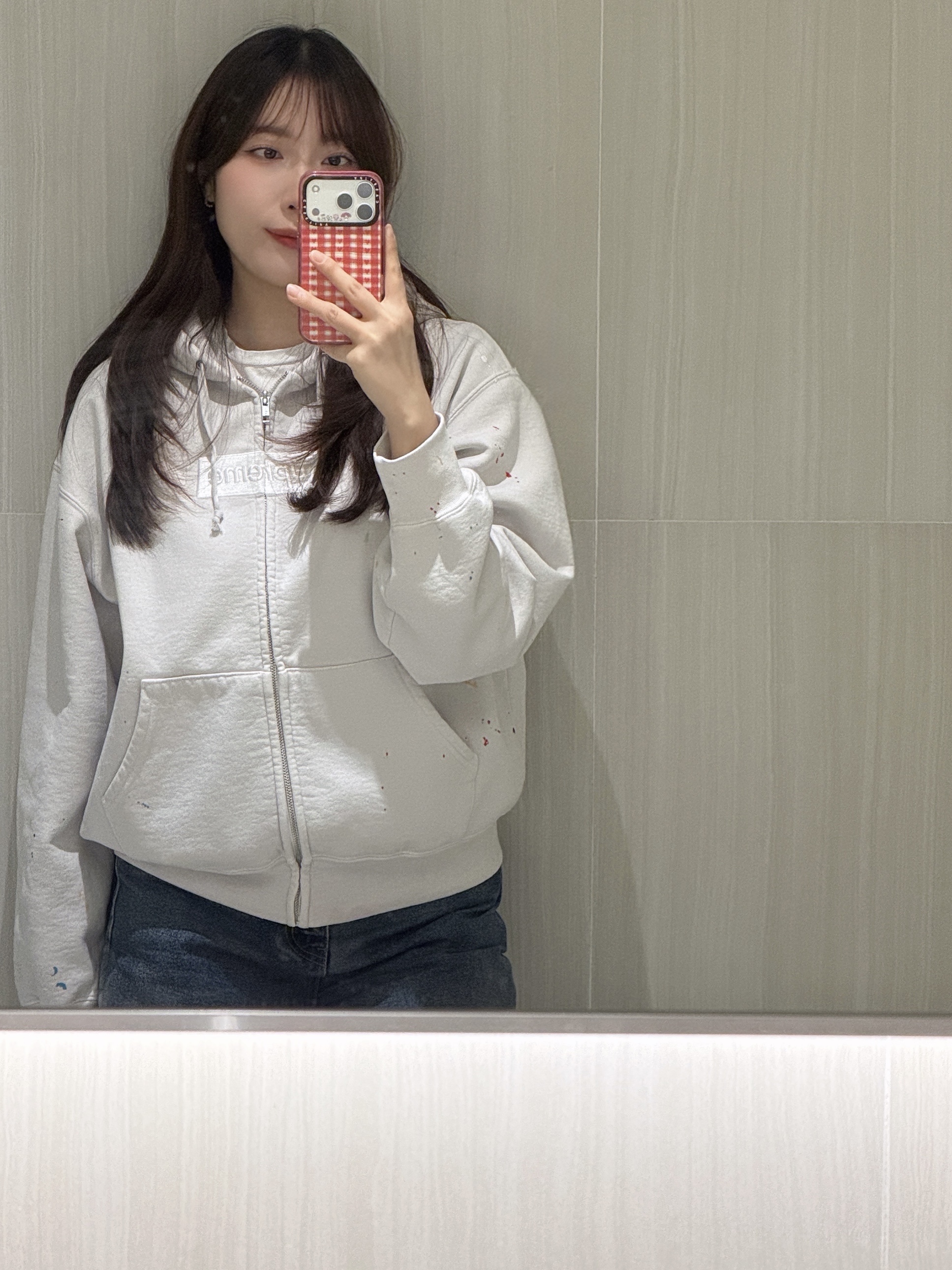 Supreme x MM6 Maison Margiela Box Logo Zip Up Hooded Sweatshirt White - 26SS, Prada Re-Nylon Small Backpack Celeste 착용 스타일 - 2