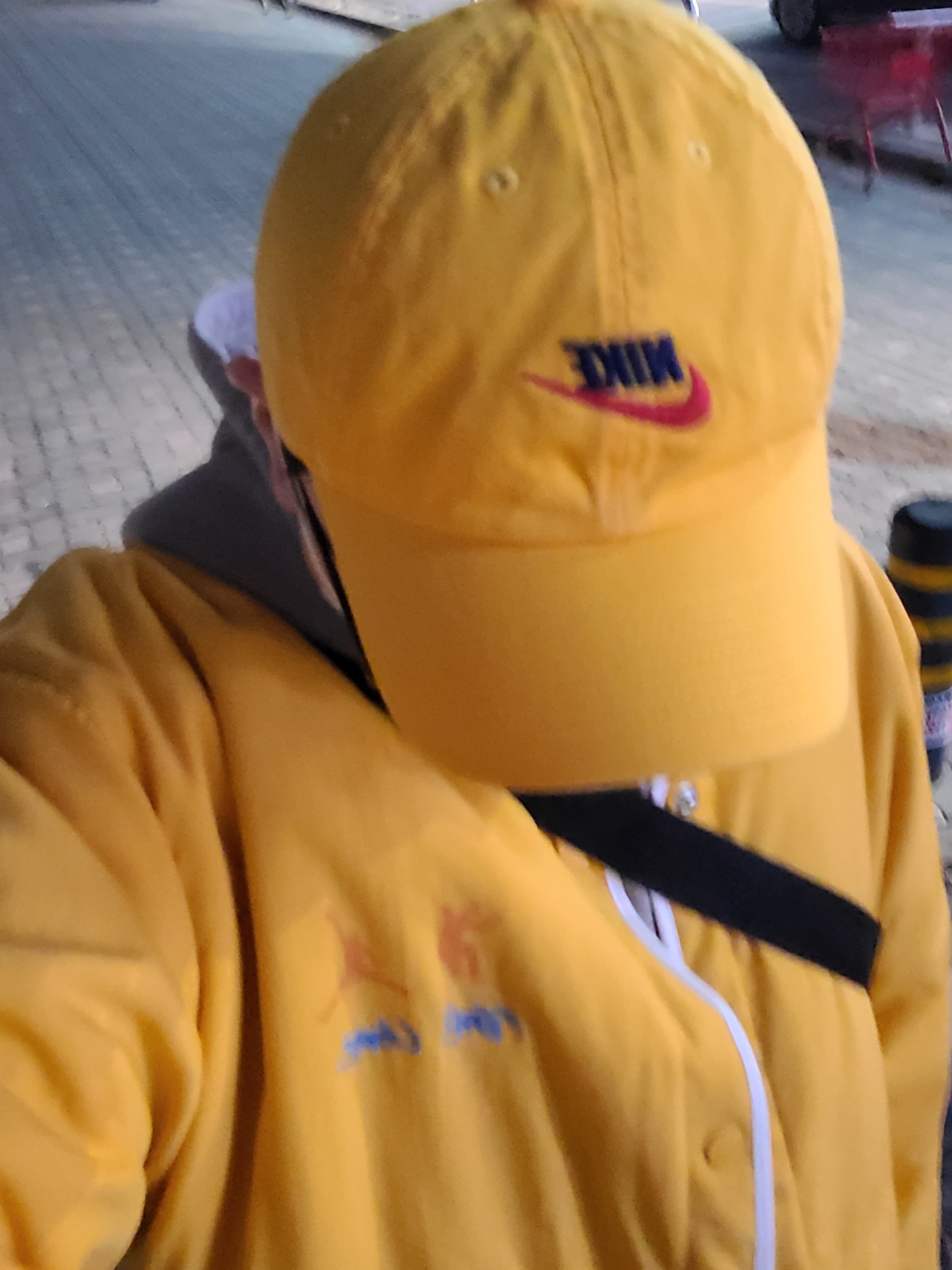 Nike Heritage 86 Futura Washed Cap Gold, Jordan x Union Reversible Jacket Sport Gold - US/EU 착용 스타일