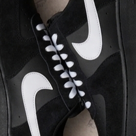 Nike Air Force 1 '07 LV8 Black Gum Light Brown 착용 스타일