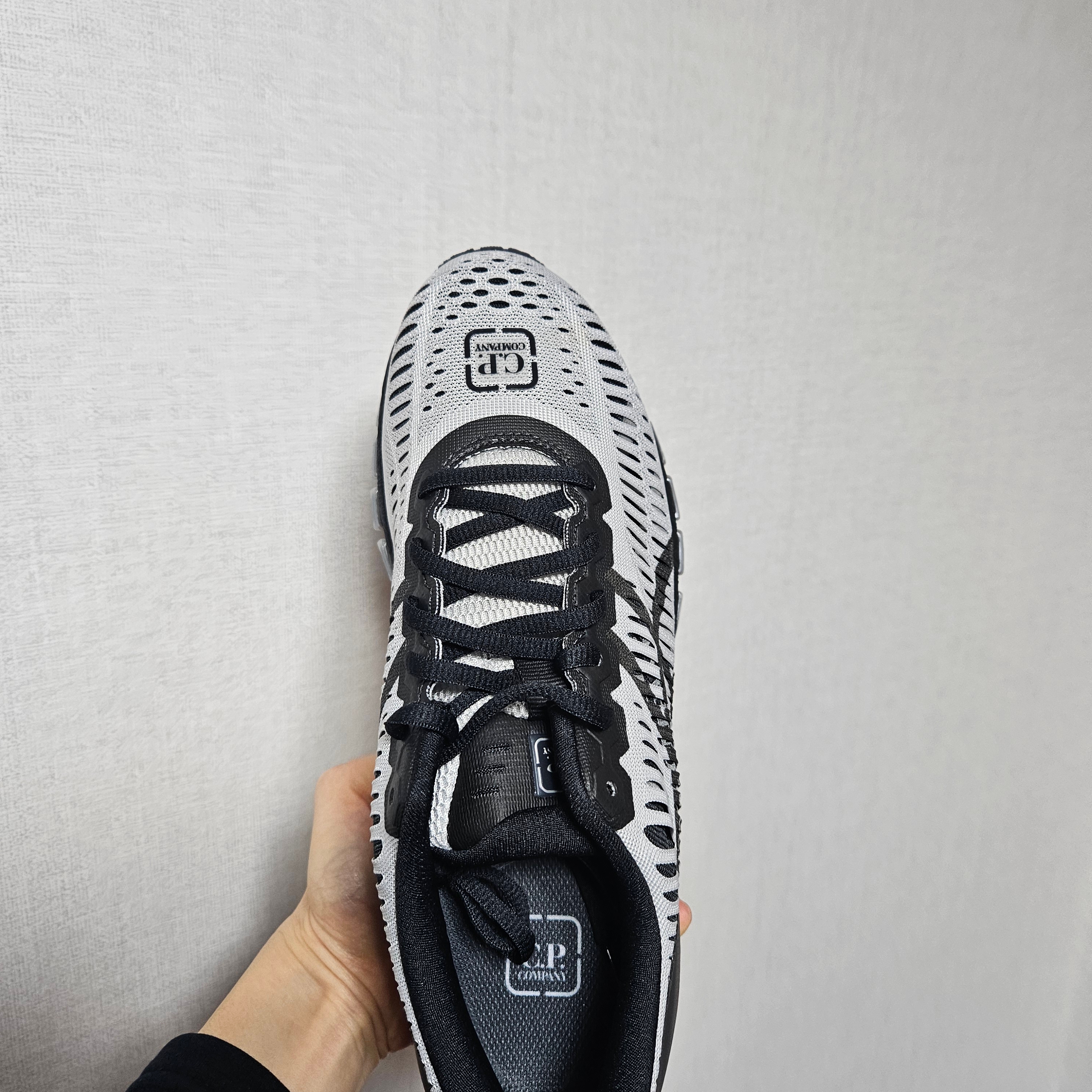 Asics x C.P. Company Gel-Quantum 360 I Pure Silver Caviar 착용 스타일 - 7