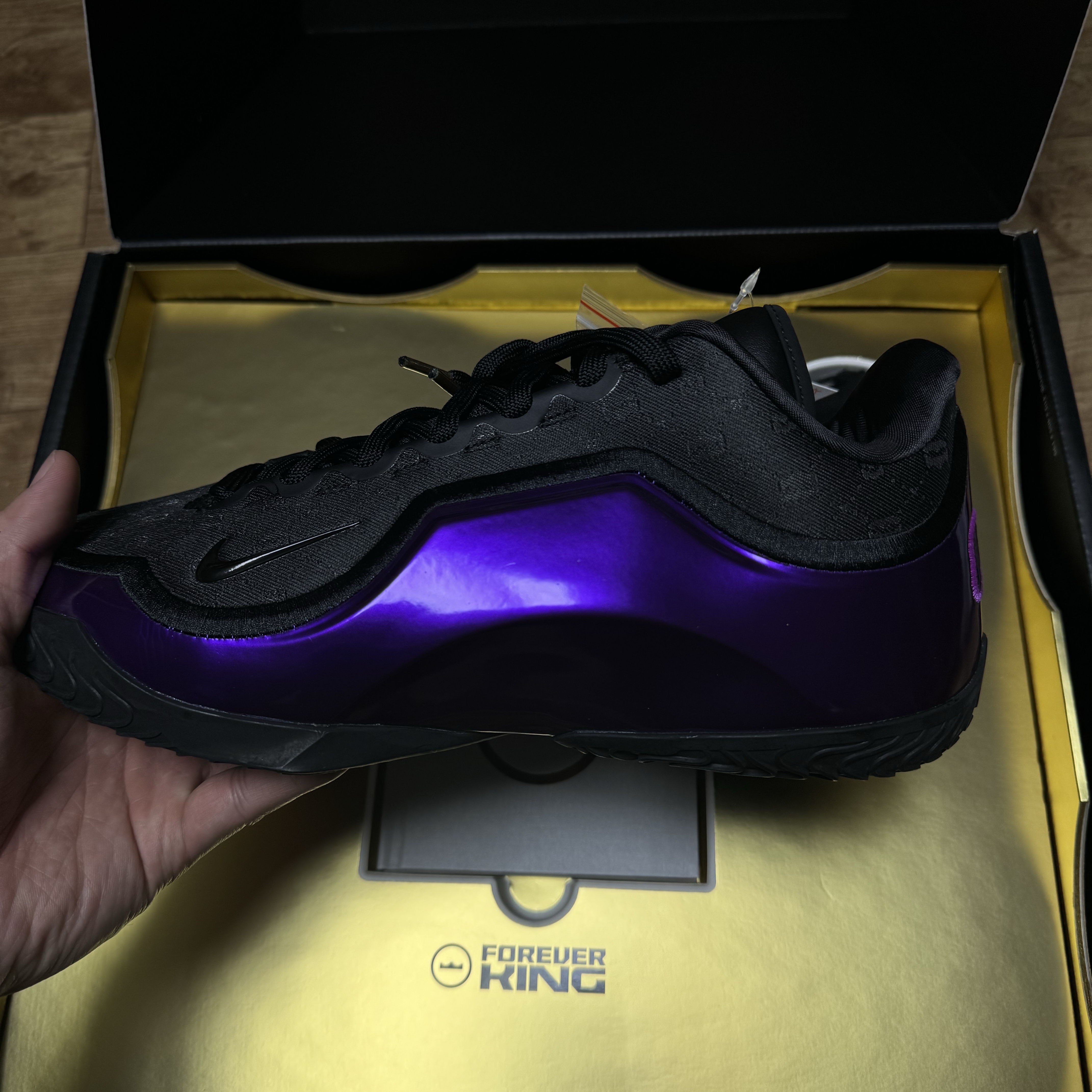 Nike Lebron 23 EP Black Metallic Gold 착용 스타일