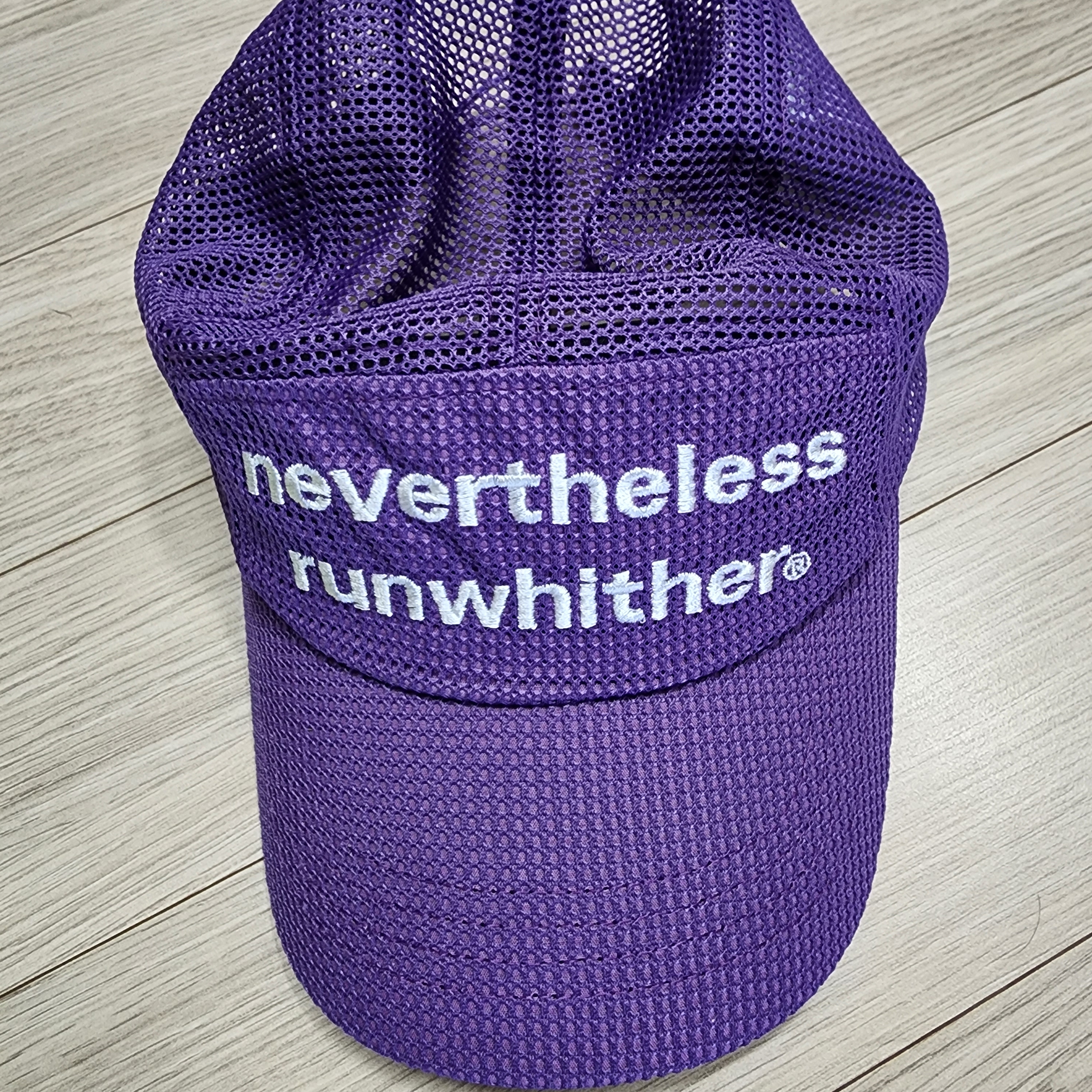 [KREAM 단독] runwhither Mesh Cap Purple 착용 스타일 - 1