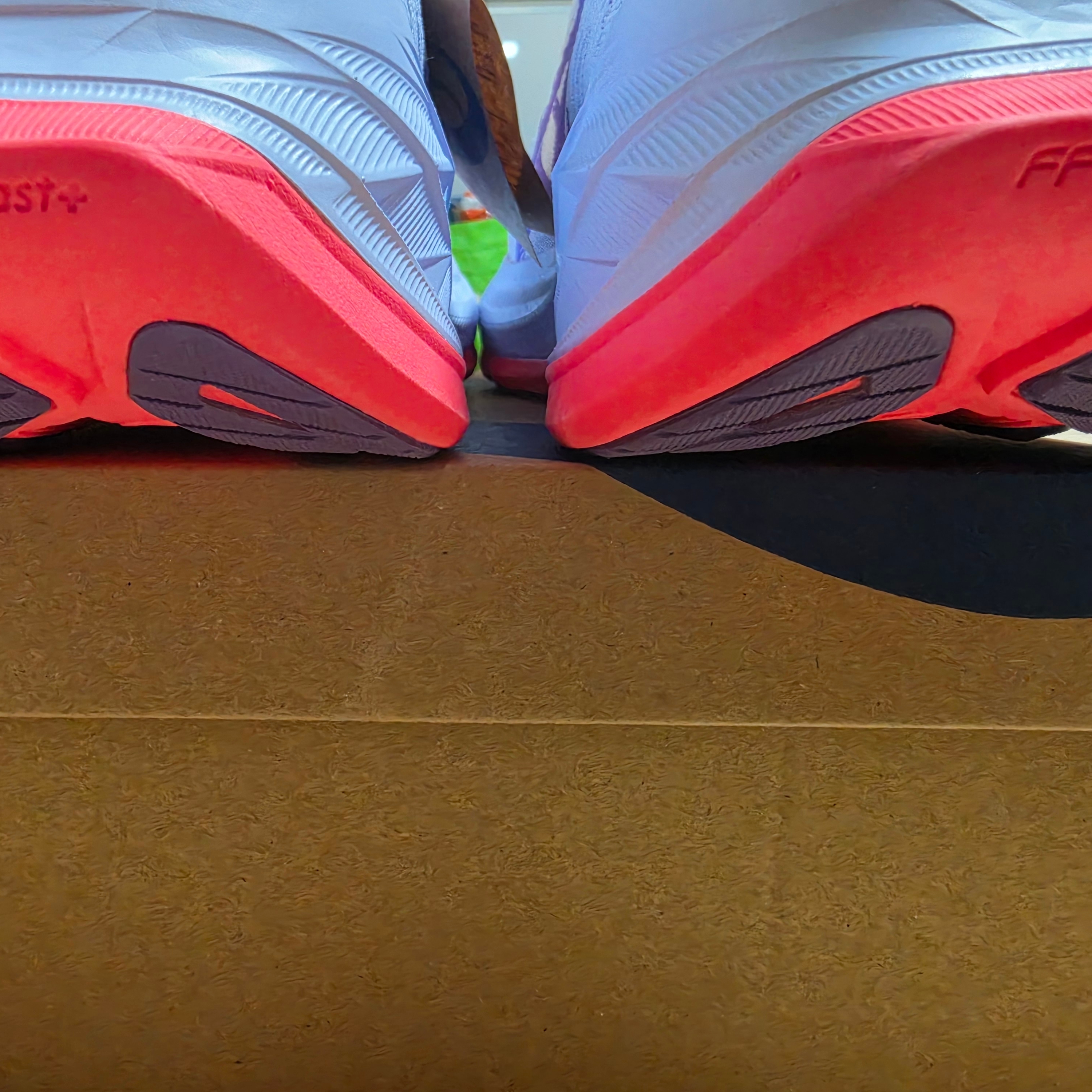 Asics Superblast 2 Blue Fade Edo Purple 착용 스타일 - 7