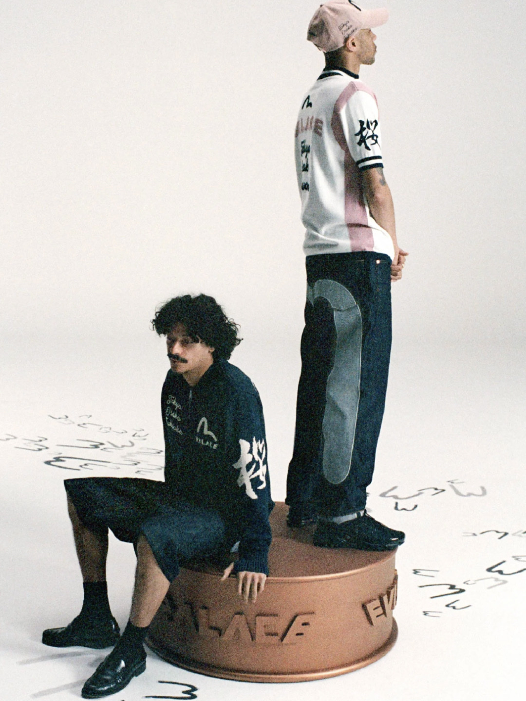 Palace x Evisu Heavy Wash T-Shirt Navy - 26SS, Palace x Evisu Zip Through Chunky Knit Indigo - 26SS ์ฐฉ์ฉ ์คํ์ผ - 4
