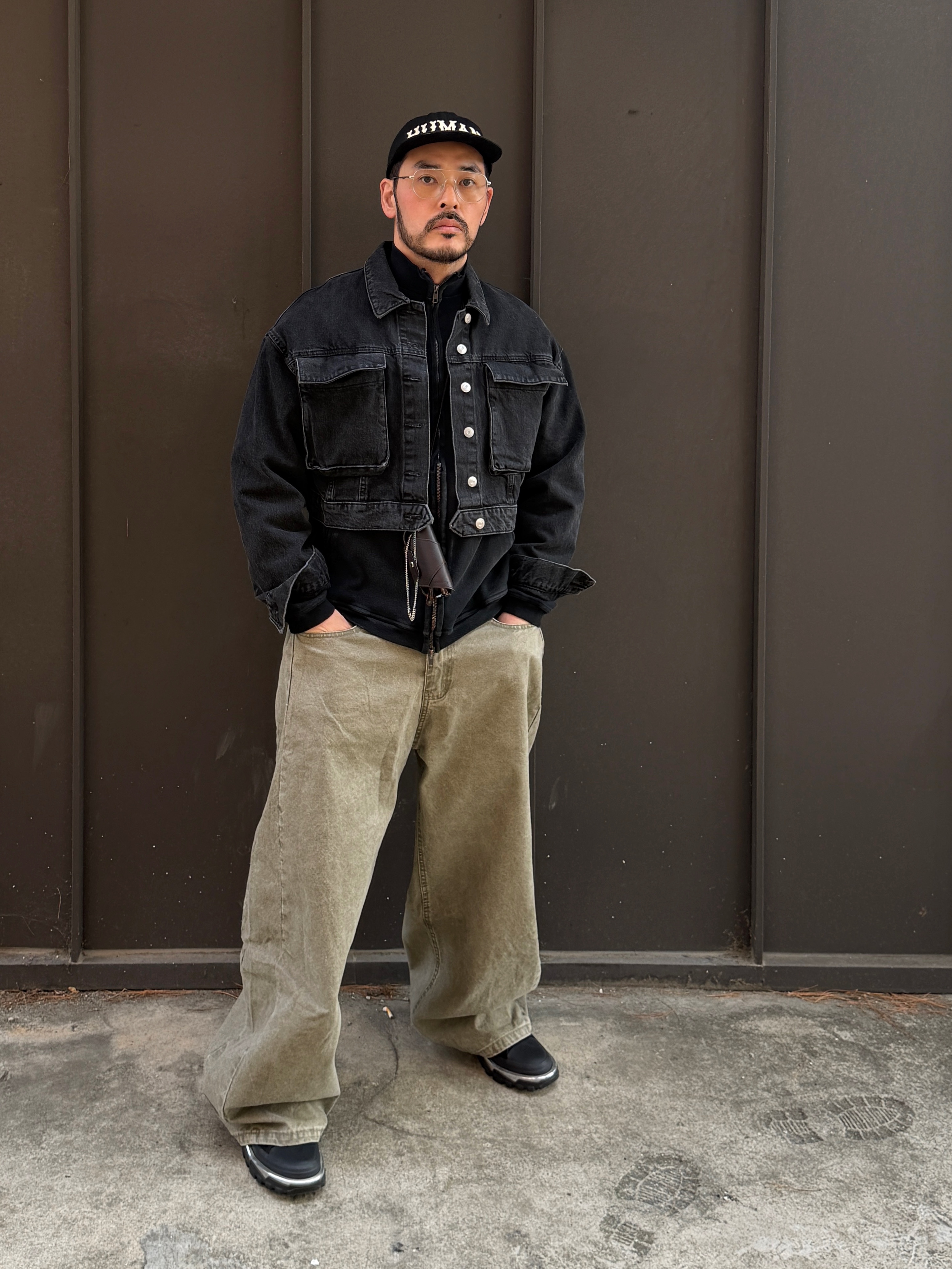 Adidas x Raf Simons Detroit Runner Core Black 착용 스타일 - 3