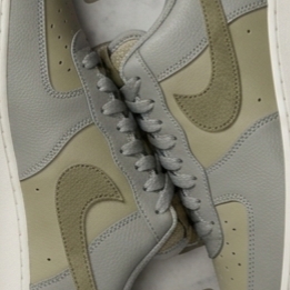 Nike Air Force 1 '07 LV8 Dark Stucco Neutral Olive 착용 스타일