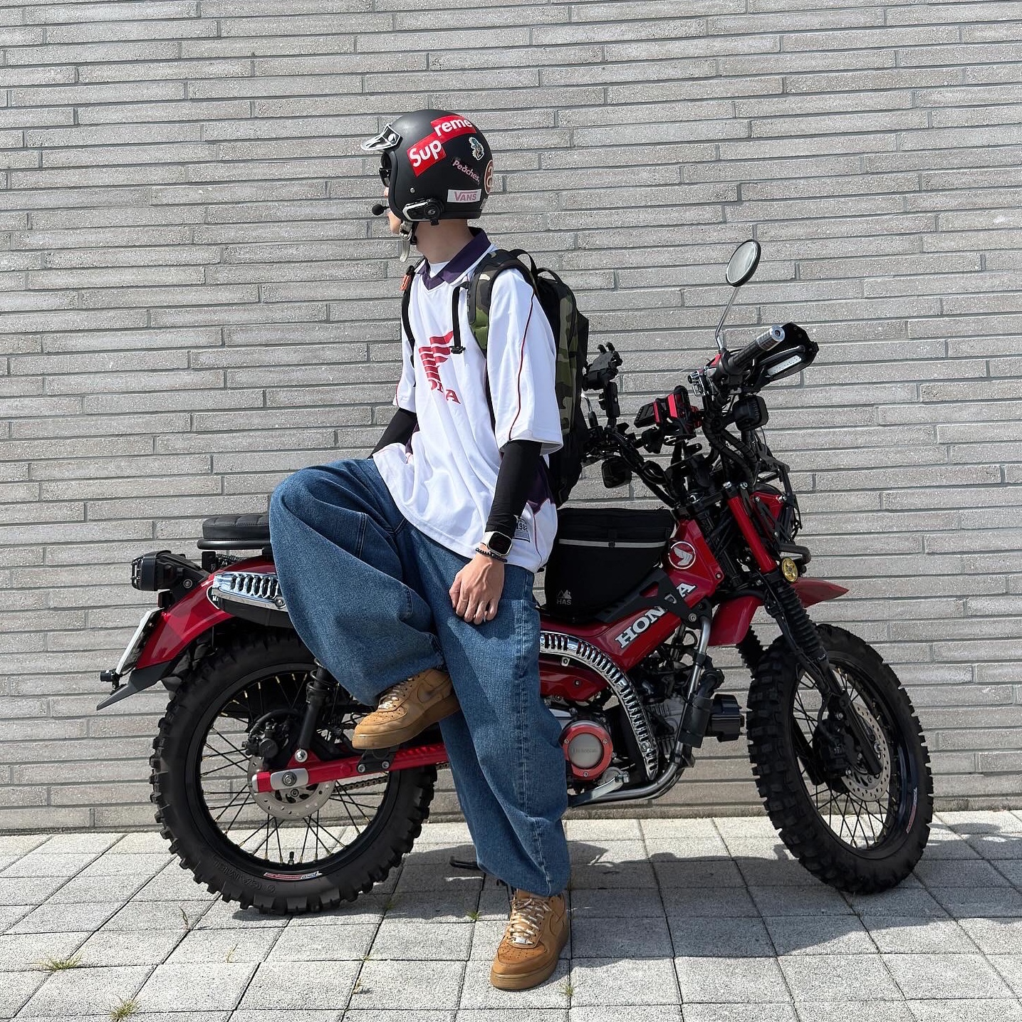 [KREAM 단독] Honda Mesh Jersey V Neck Short Sleeve White, Arc'teryx x Beams Arro 22 Rebird TM Backpack Orange 착용 스타일 - 1