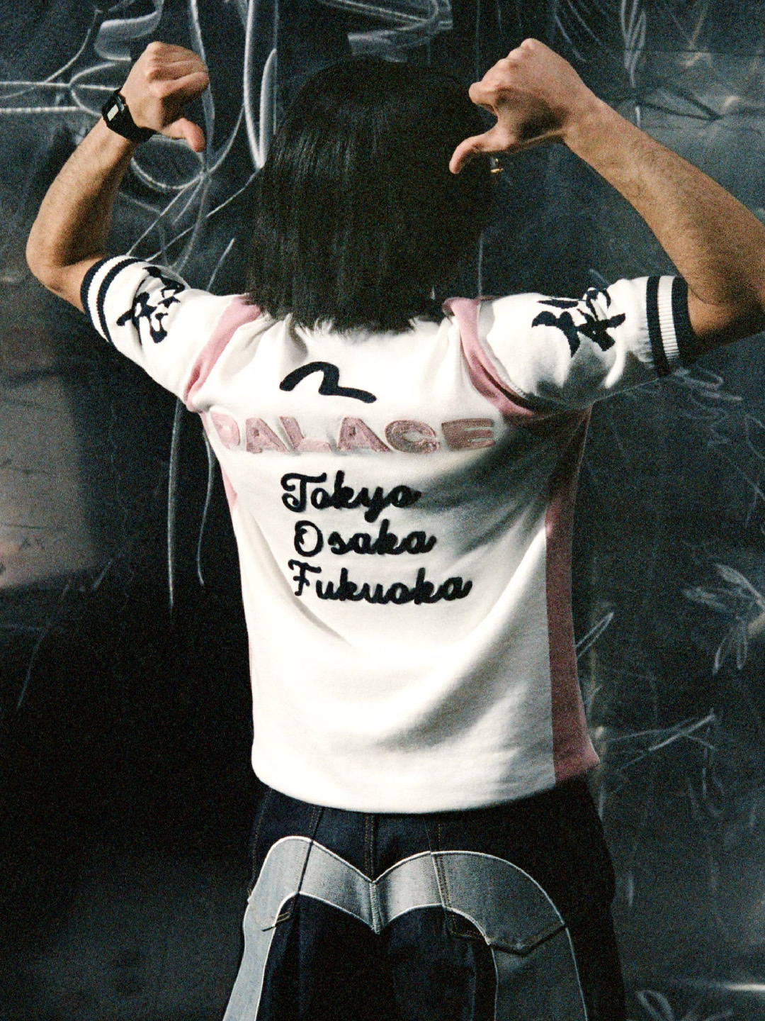 Palace x Evisu Heavy Wash T-Shirt Navy - 26SS, Palace x Evisu Zip Through Chunky Knit Indigo - 26SS ์ฐฉ์ฉ ์คํ์ผ - 2