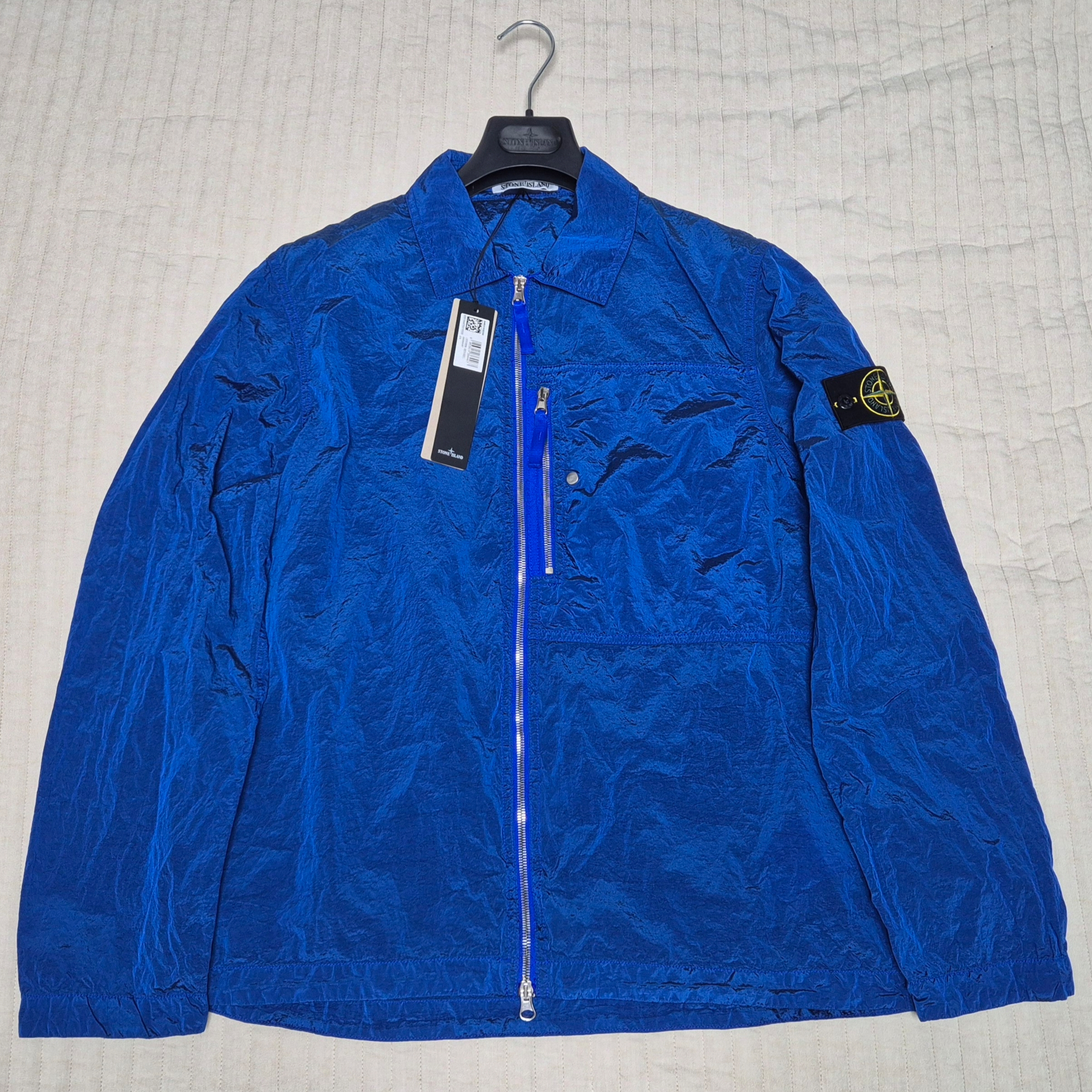Stone Island 1200038 Nylon Metal In Econyl Regular-Fit Overshirt with Zip Pocket Bright Blue - 26SS 착용 스타일 - 1