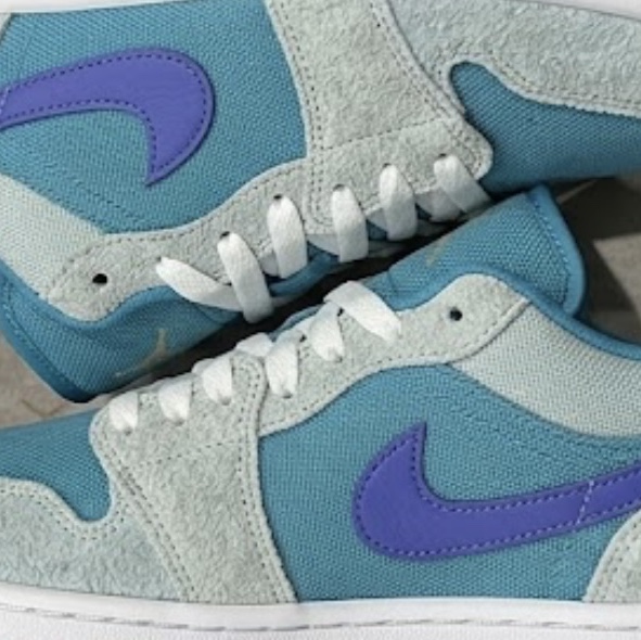 Jordan 1 Low SE Pistachio Frost 착용 스타일