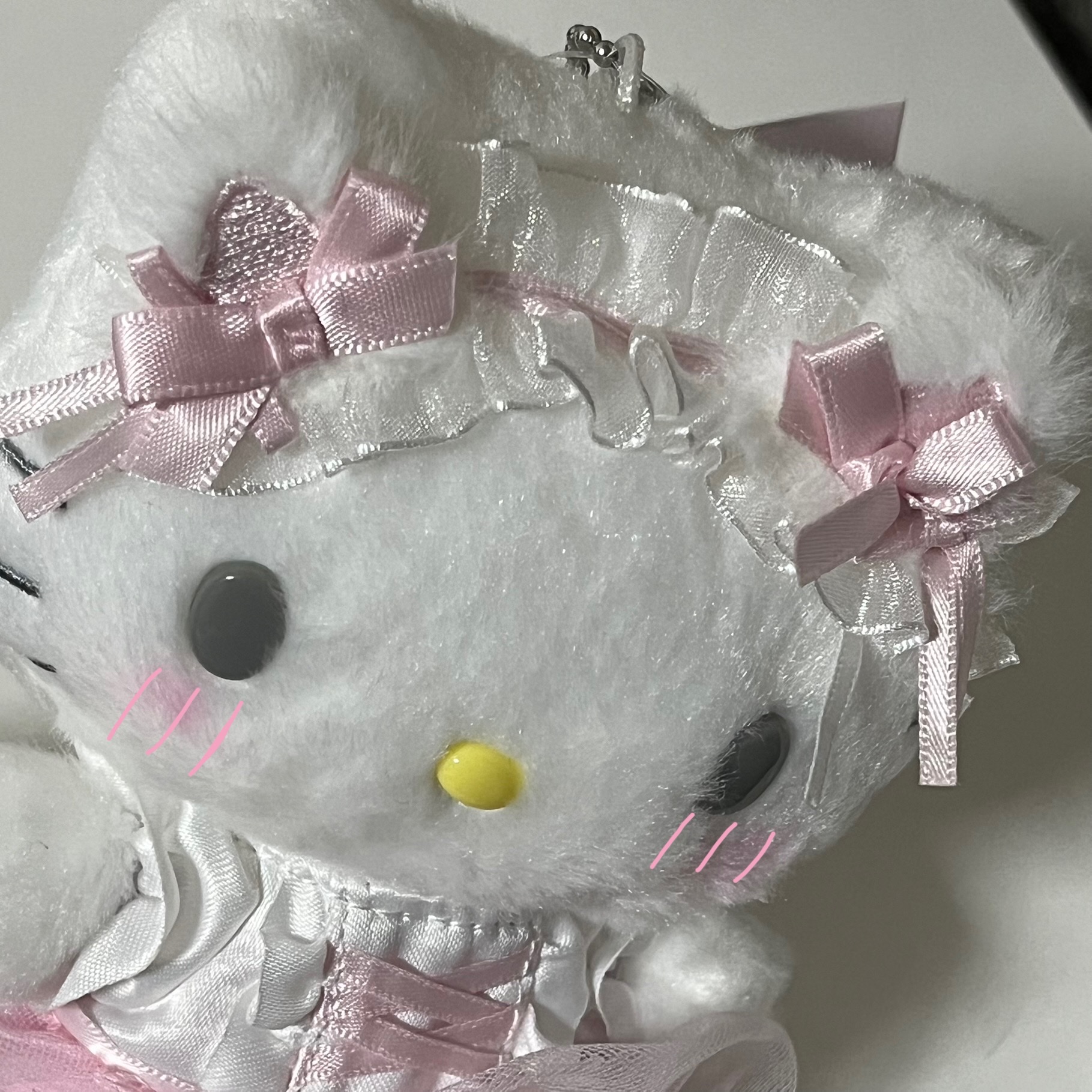 Sanrio Hello Kitty White Cat Ballerina Mascot Holder 착용 스타일