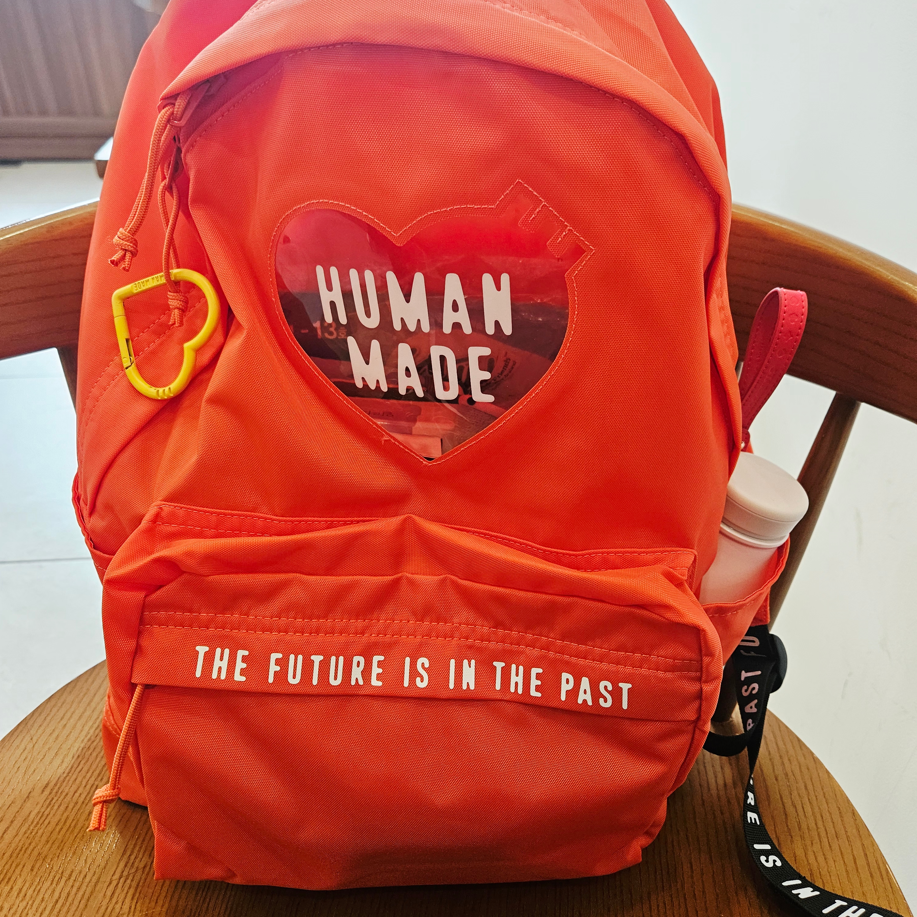 Human Made Backpack Orange, Human Made Heart Carabiner Yellow 착용 스타일 - 2