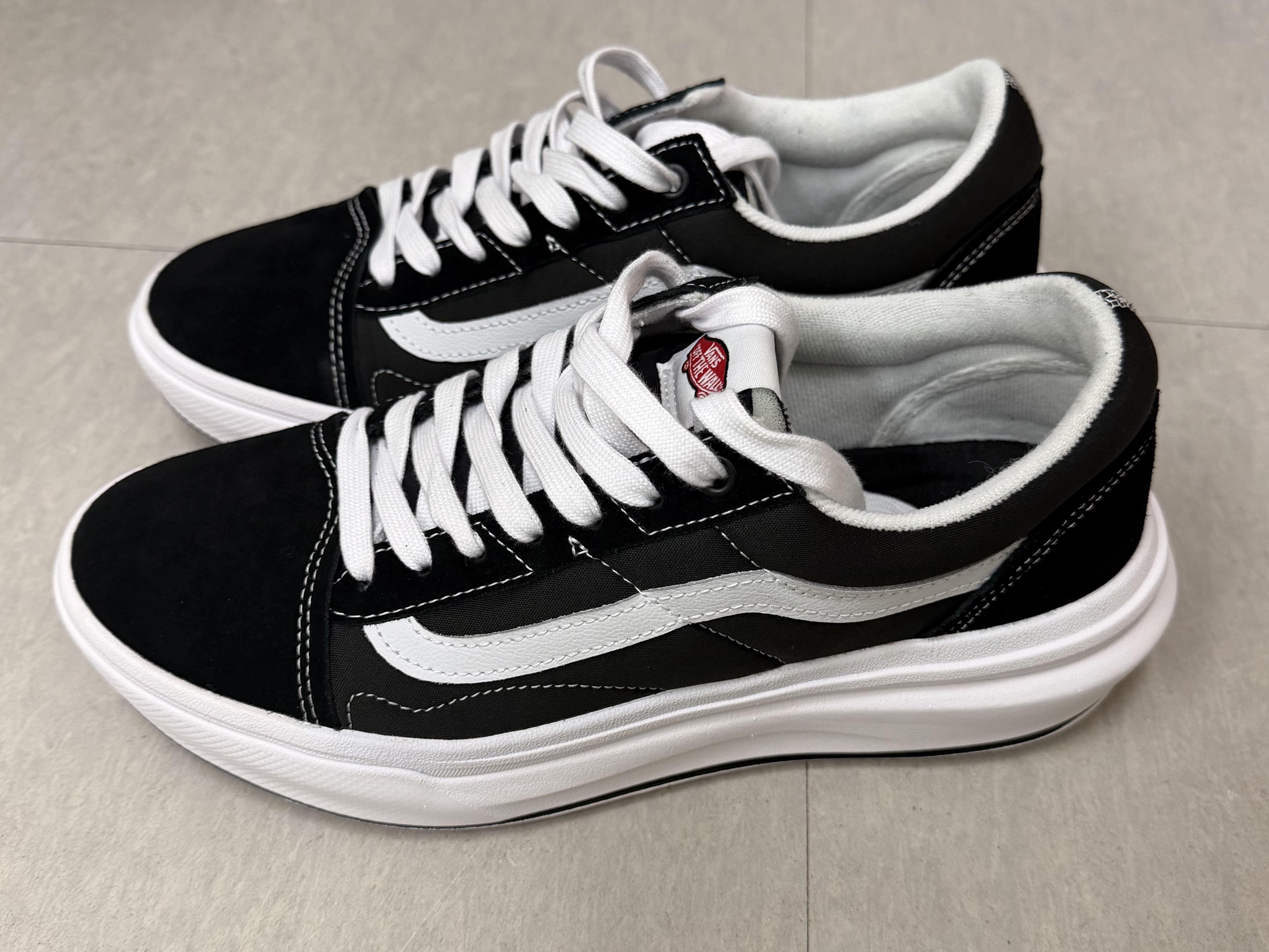 Vans Old Skool Overt CC Black White 착용 스타일