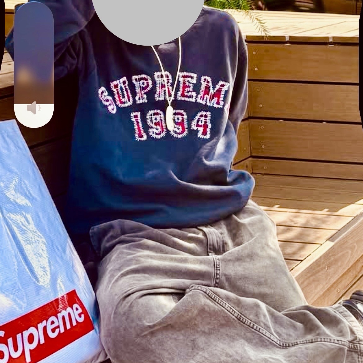 Supreme Plaid Arc Crewneck Navy - 26SS 착용 스타일