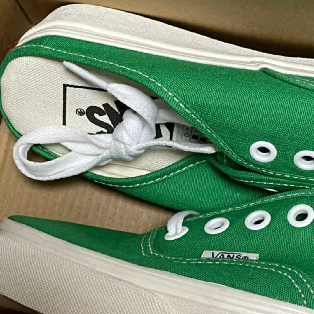 Vans Canvas Authentic Mule Green 착용 스타일