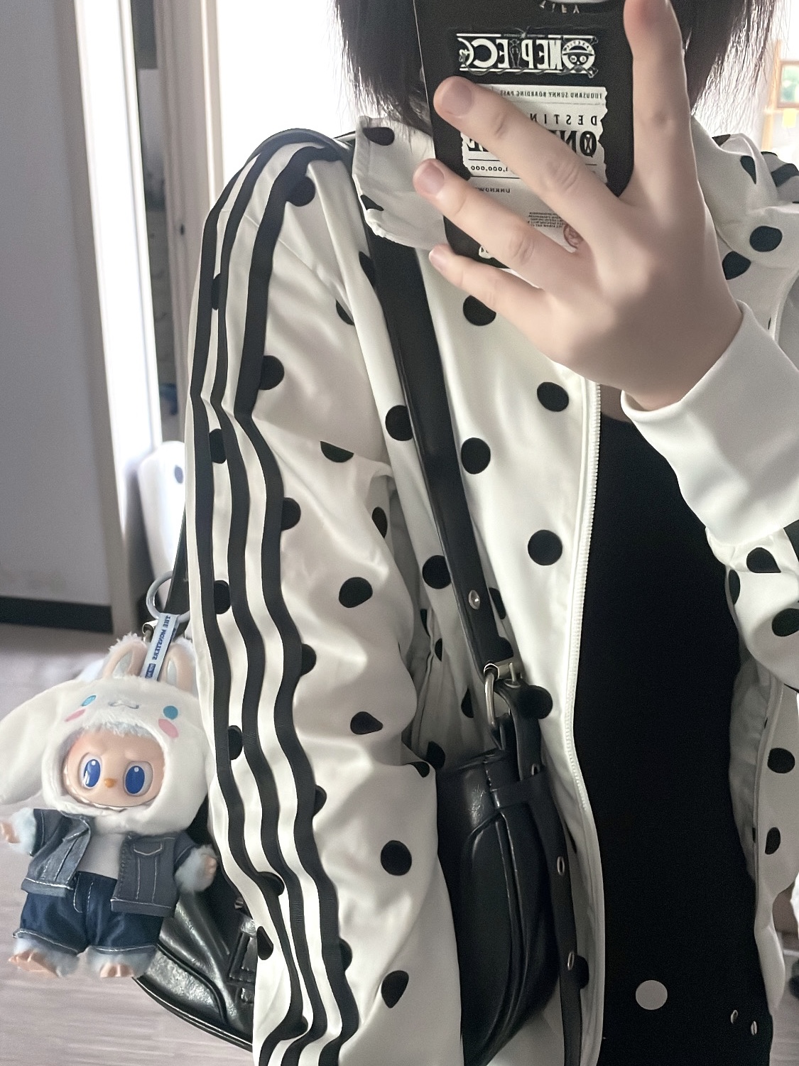 Pop Mart Labubu The Monsters x Hello Kitty And Friends Series Vinyl Plush Pendant Sealed Case (1 Blind Box), (W) Adidas Originals Satin Polka Dot Track Top Off White - KR Sizing 착용 스타일