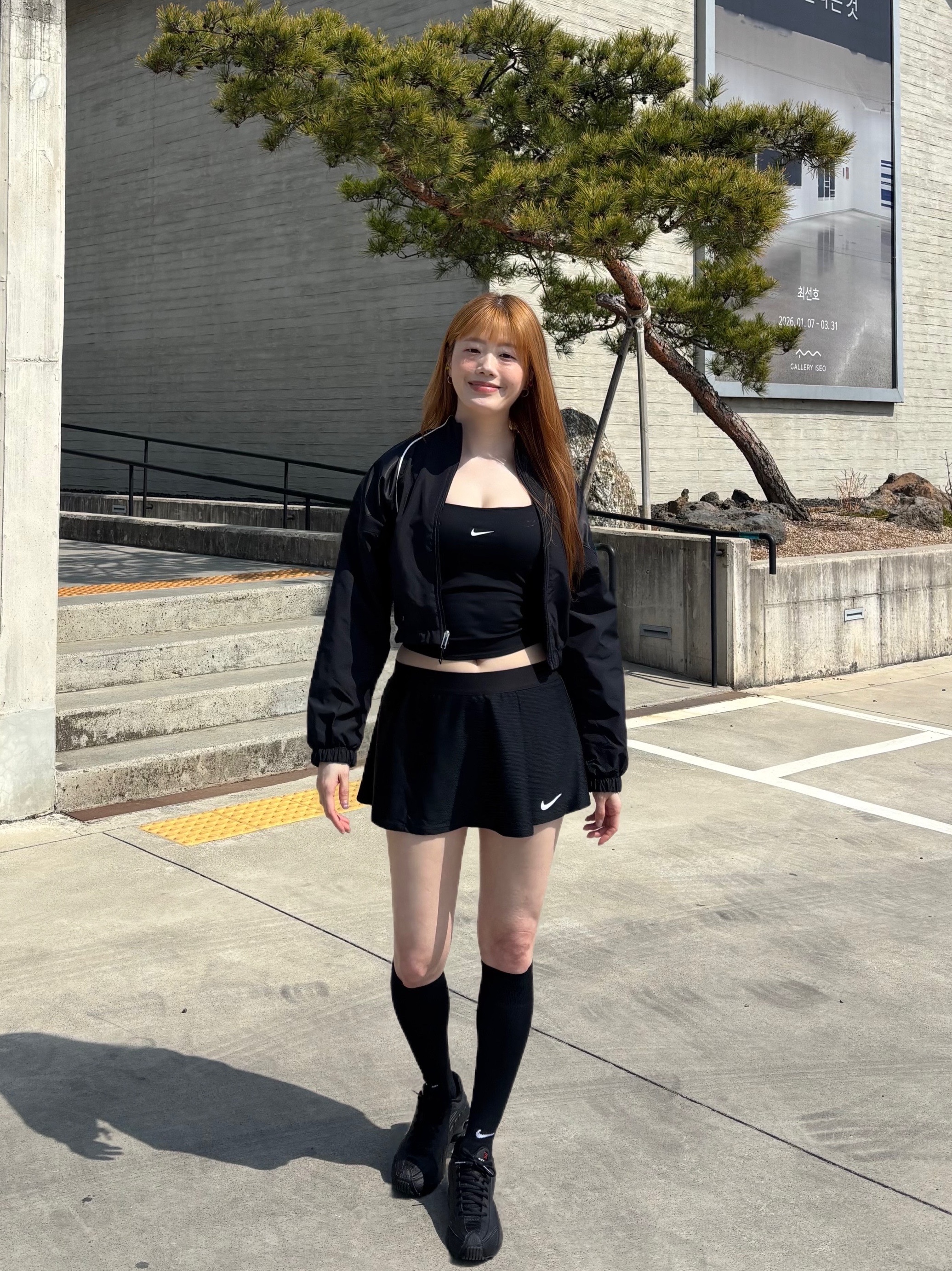 (W) Nike Shrunken Tracksuit Jacket Black, (Kids) Nike Court Dri-Fit Victory Tennis Skirt Black - US/EU 착용 스타일 - 6