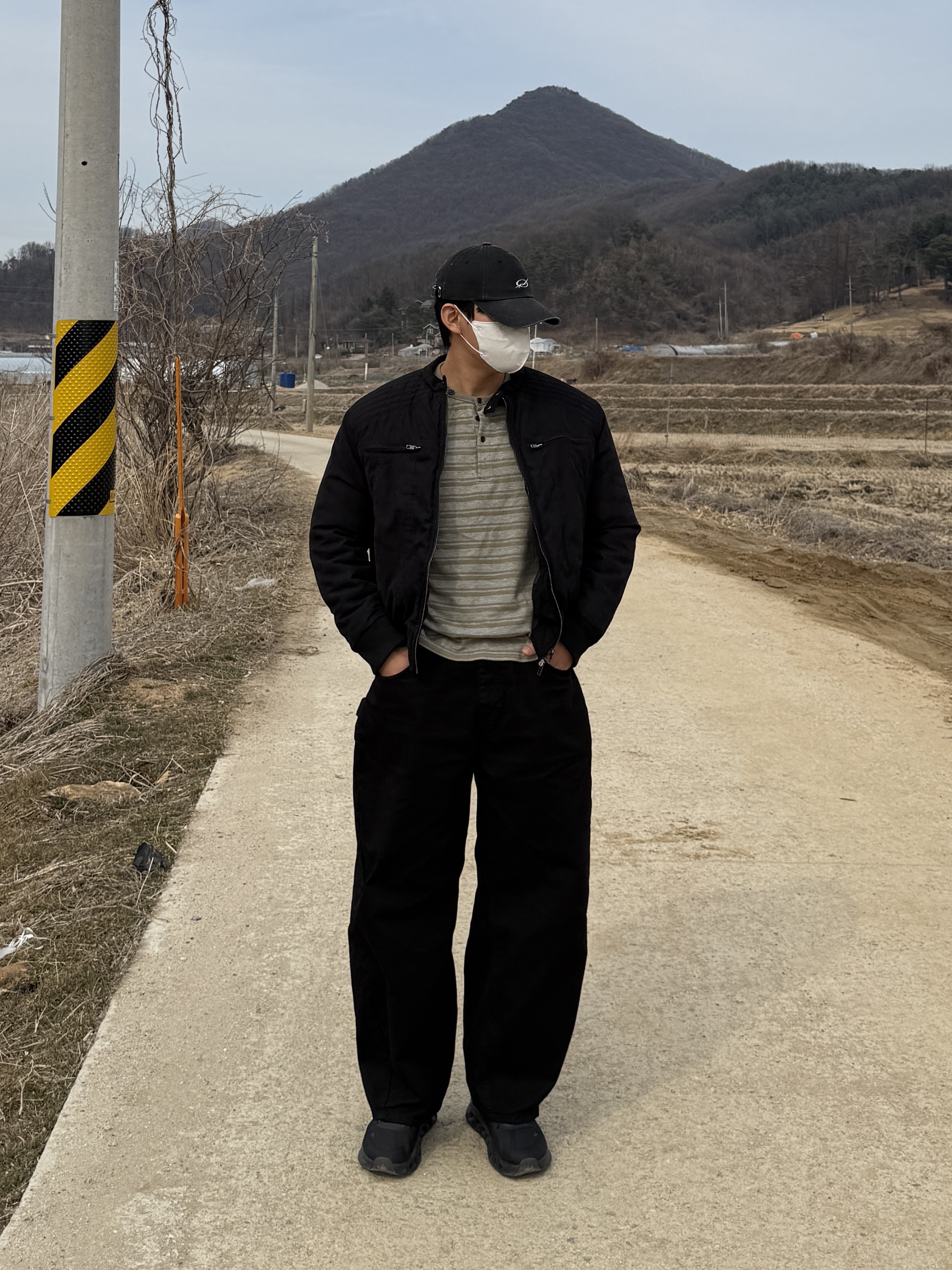 On Running x Post Archive Faction (Paf) Cloudmonster 2 Thorn Brown, On Running x Post Archive Faction (Paf) Cloudventure Peak All Black 착용 스타일 - 3