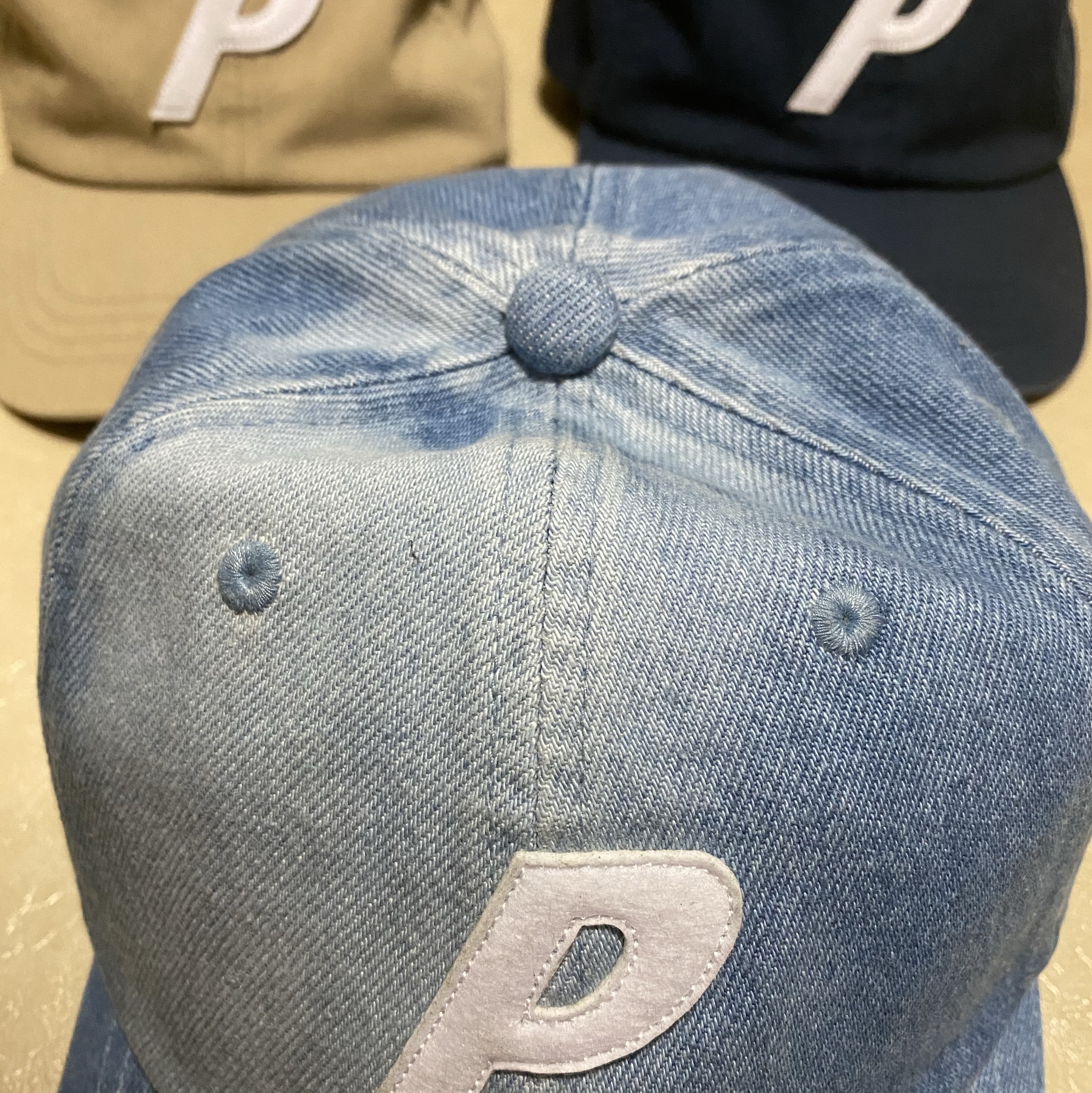Palace Denim P 6-Panel Stonewash - 25SS 착용 스타일