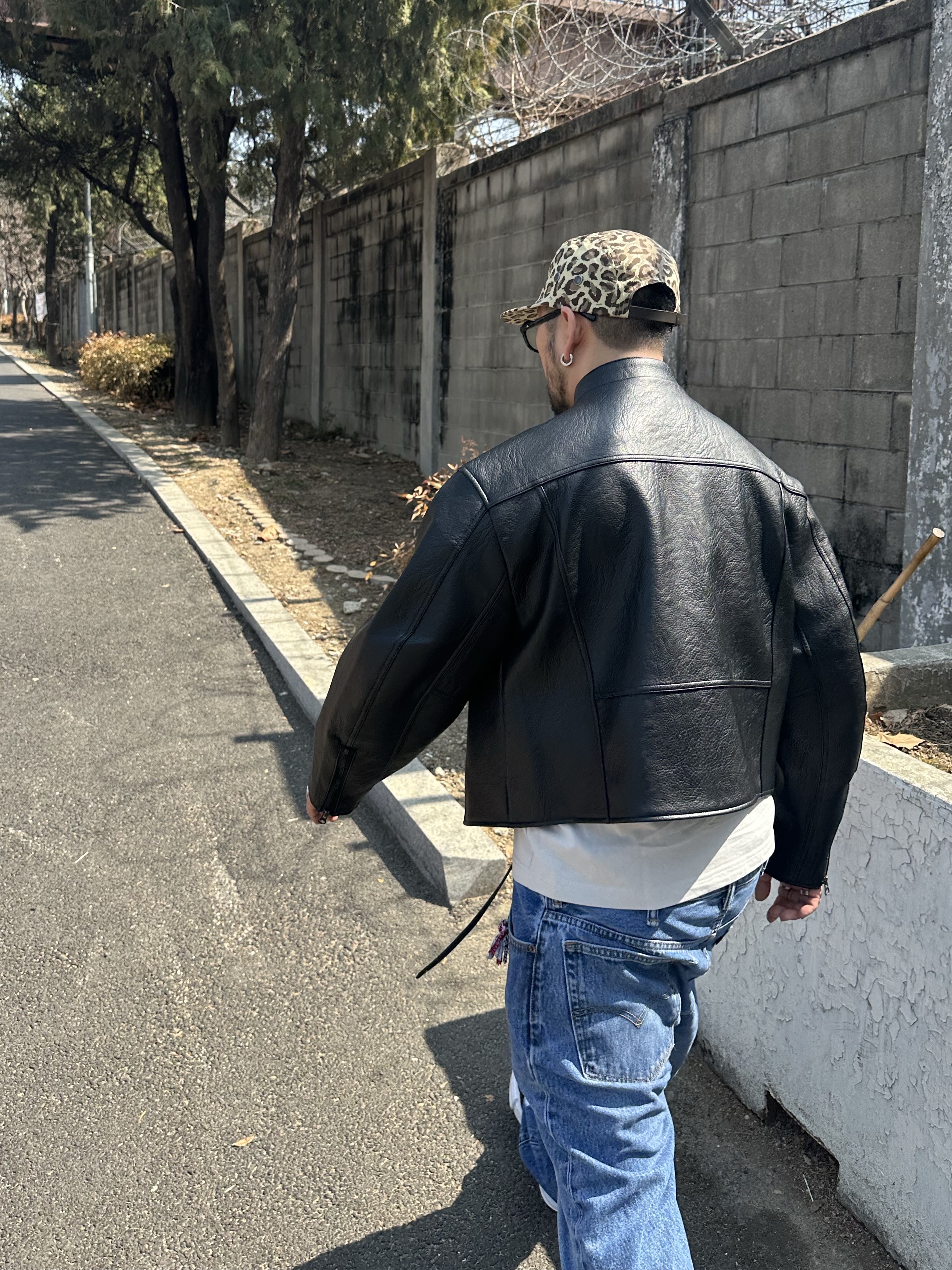 Maison Mihara Yasuhiro Peterson OG Sole Canvas Low Sneakers Black, Supreme Ripstop Keychain Orange - 24SS 착용 스타일 - 5