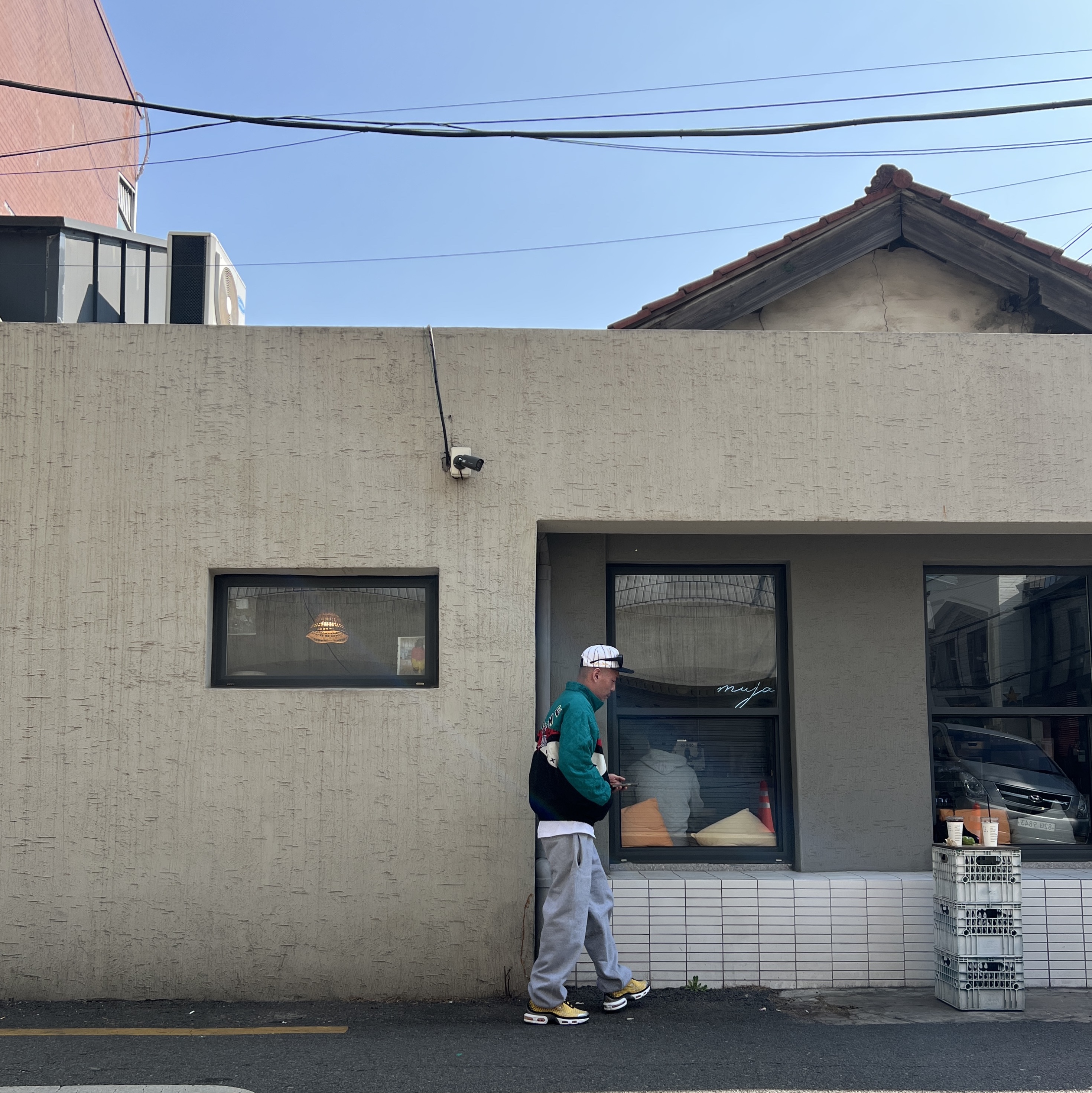 Supreme x MM6 Maison Margiela Split Stadium Jacket Black - 26SS, Corteiz Mini Island Sweatpant Heather Grey 착용 스타일 - 4