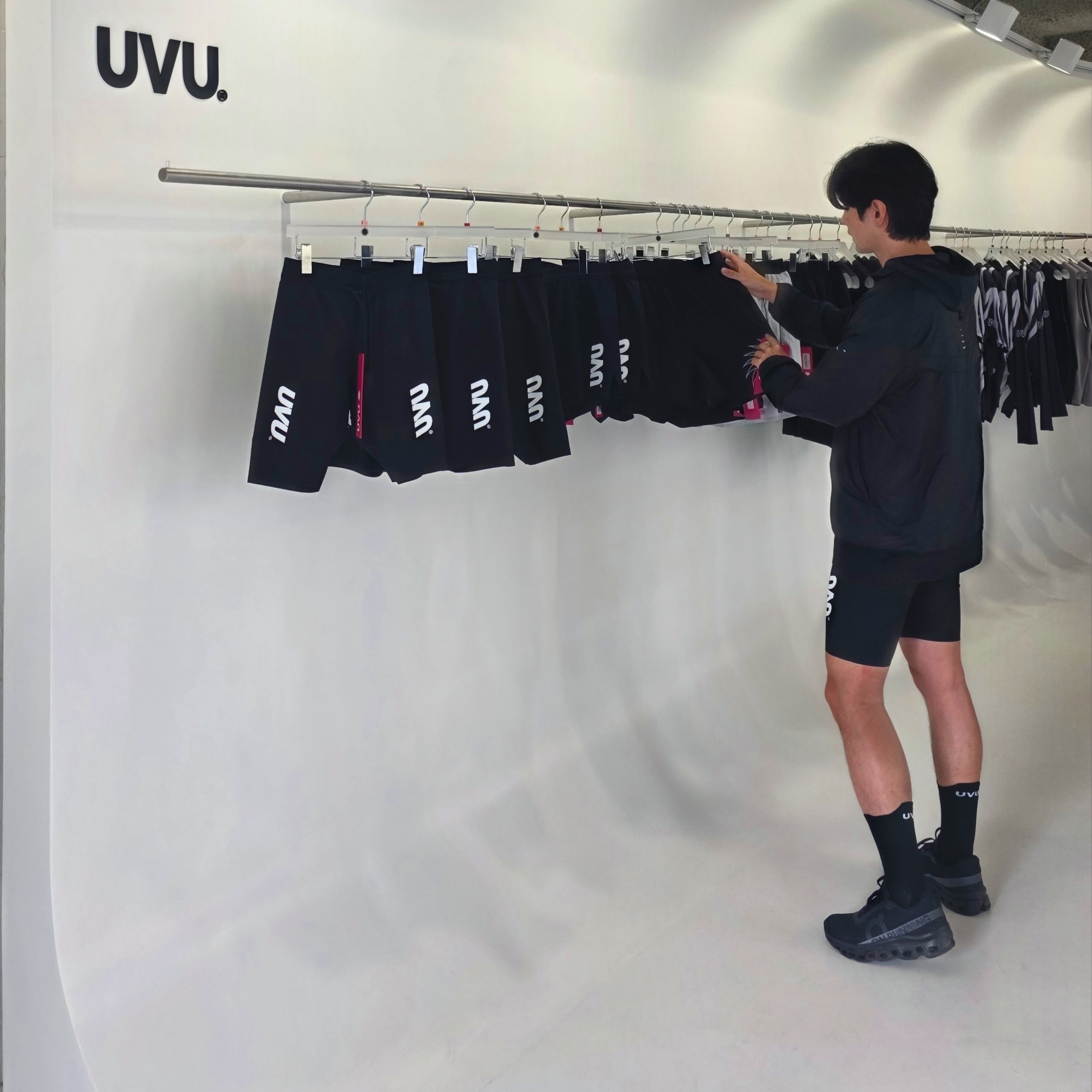 UVU Half Tight 2.0 Black, UVU Elite Running Sock Black 착용 스타일