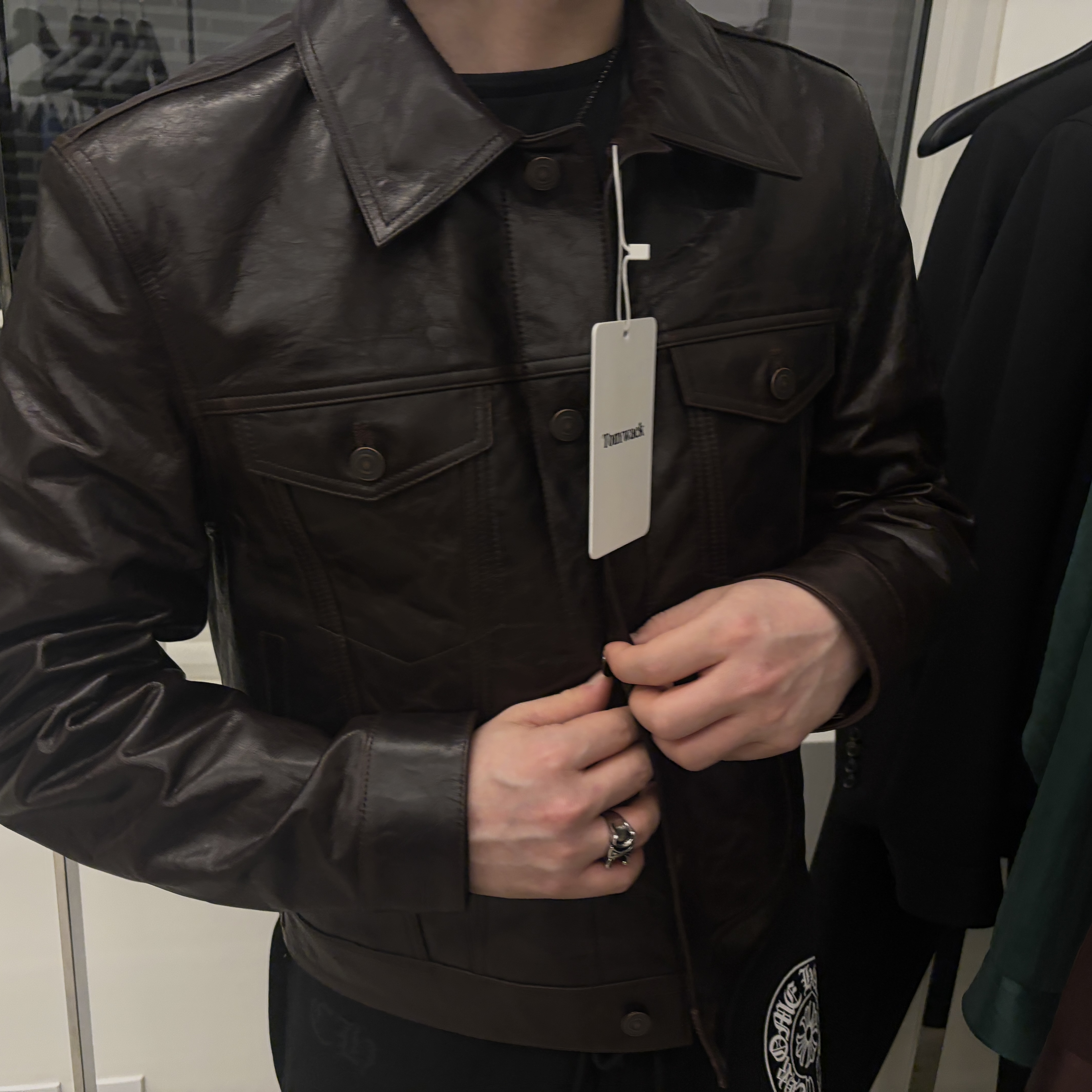 Tonywack Aged Lamb Leather Trucker Jacket Brown 착용 스타일