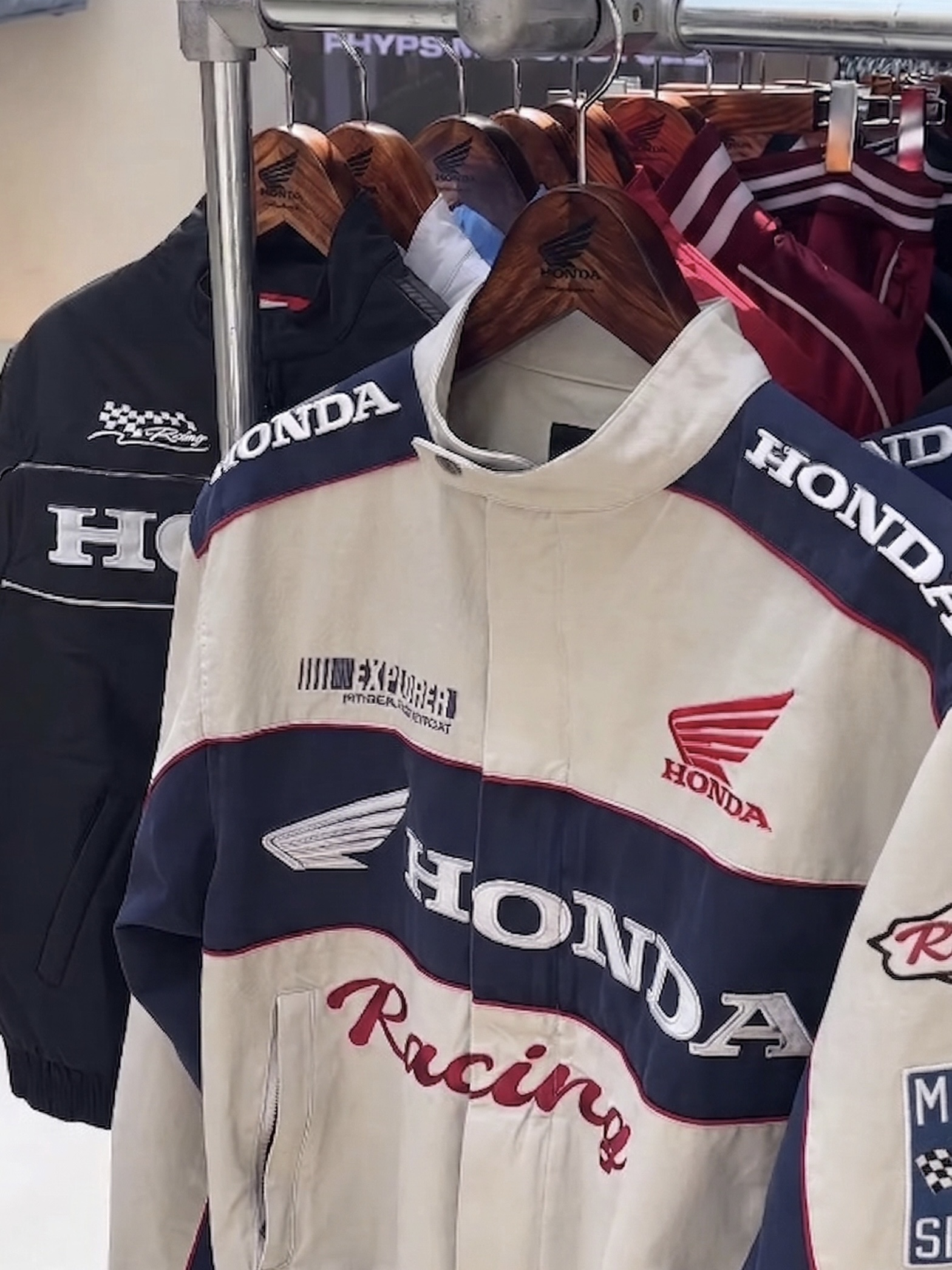 Honda Twill Multi Patch Motorcycle Jacket Ivory 착용 스타일