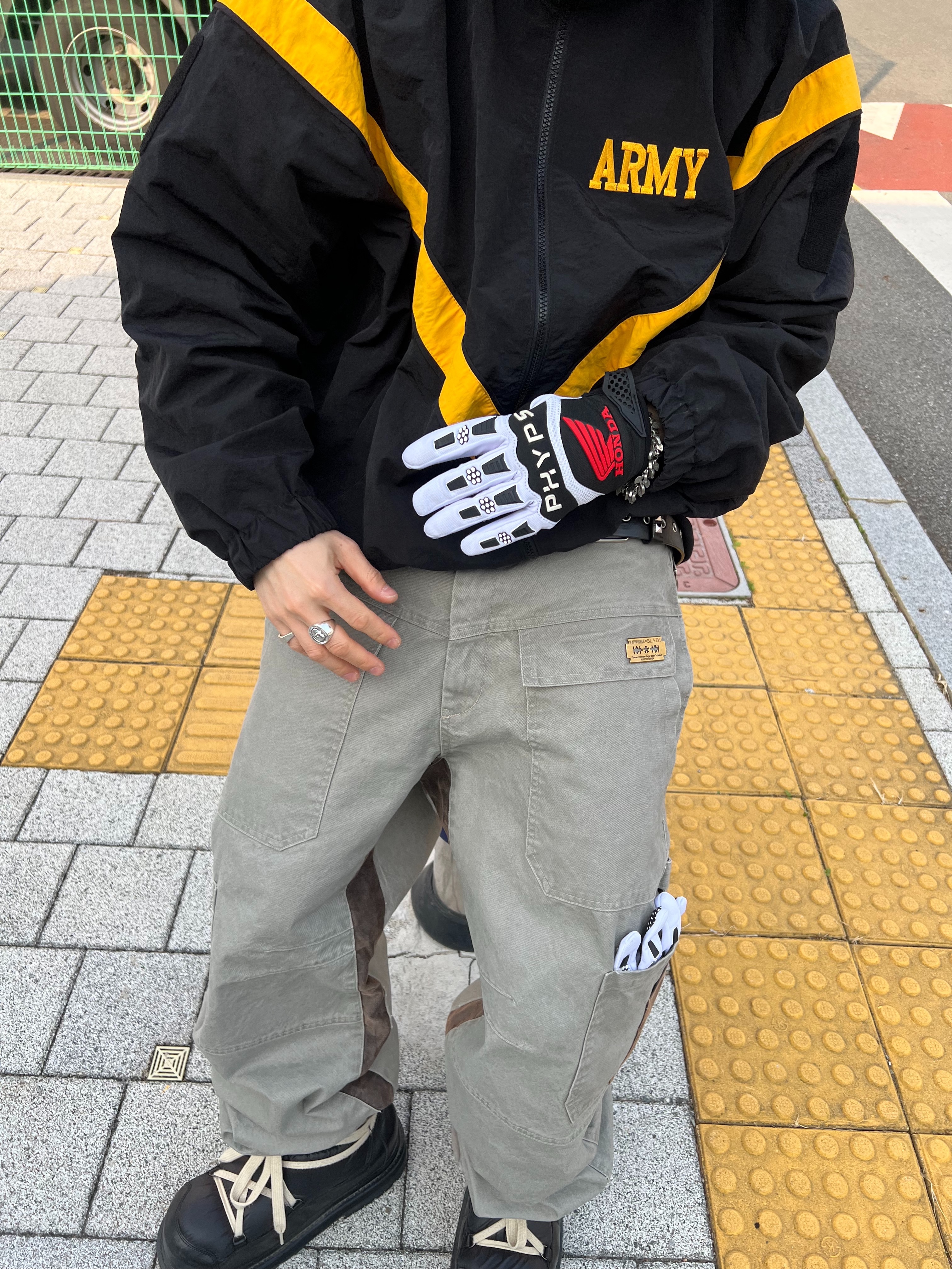 Honda Motorcyle Gloves White, Hono Report Leaf Bracelet 착용 스타일 - 1