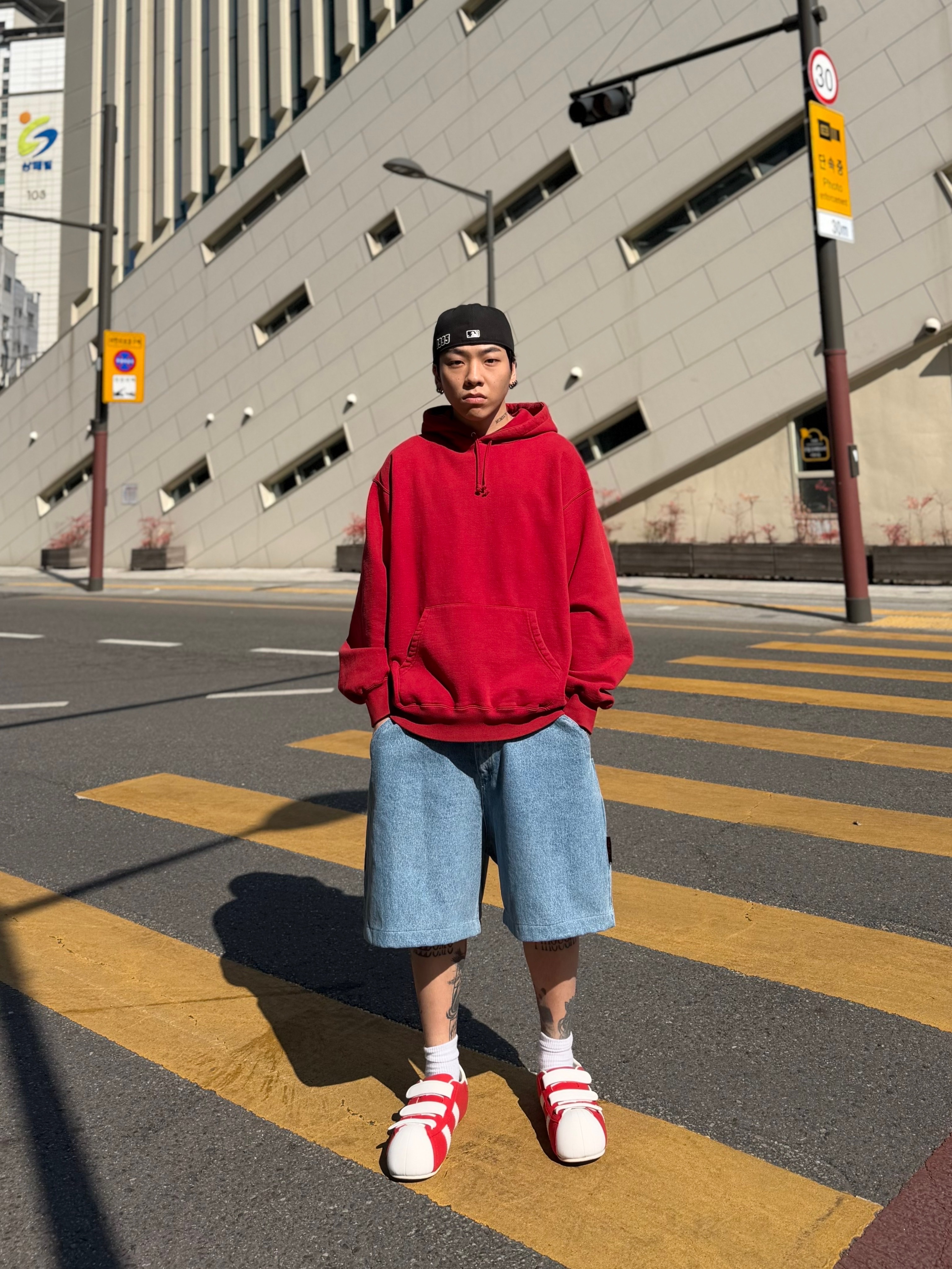 Supreme Team 94 Hooded Sweatshirt Red - 25SS 착용 스타일 - 4