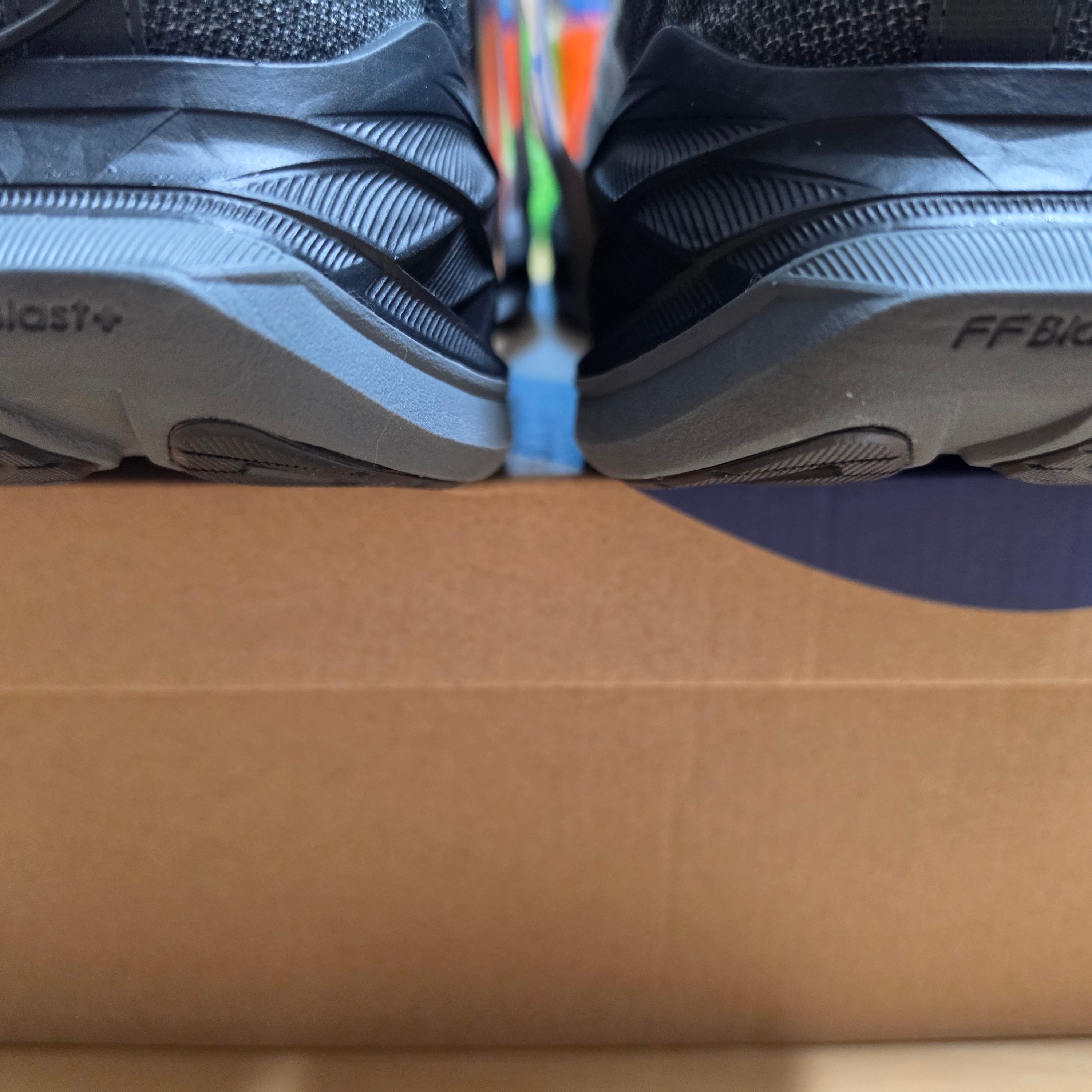 Asics Superblast 2 Black White 착용 스타일 - 10