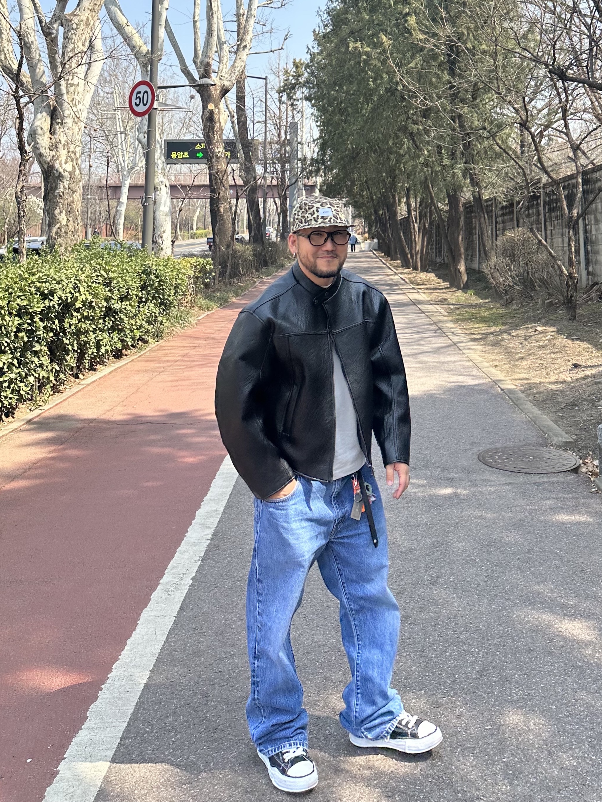 Maison Mihara Yasuhiro Peterson OG Sole Canvas Low Sneakers Black, Supreme Ripstop Keychain Orange - 24SS 착용 스타일 - 3