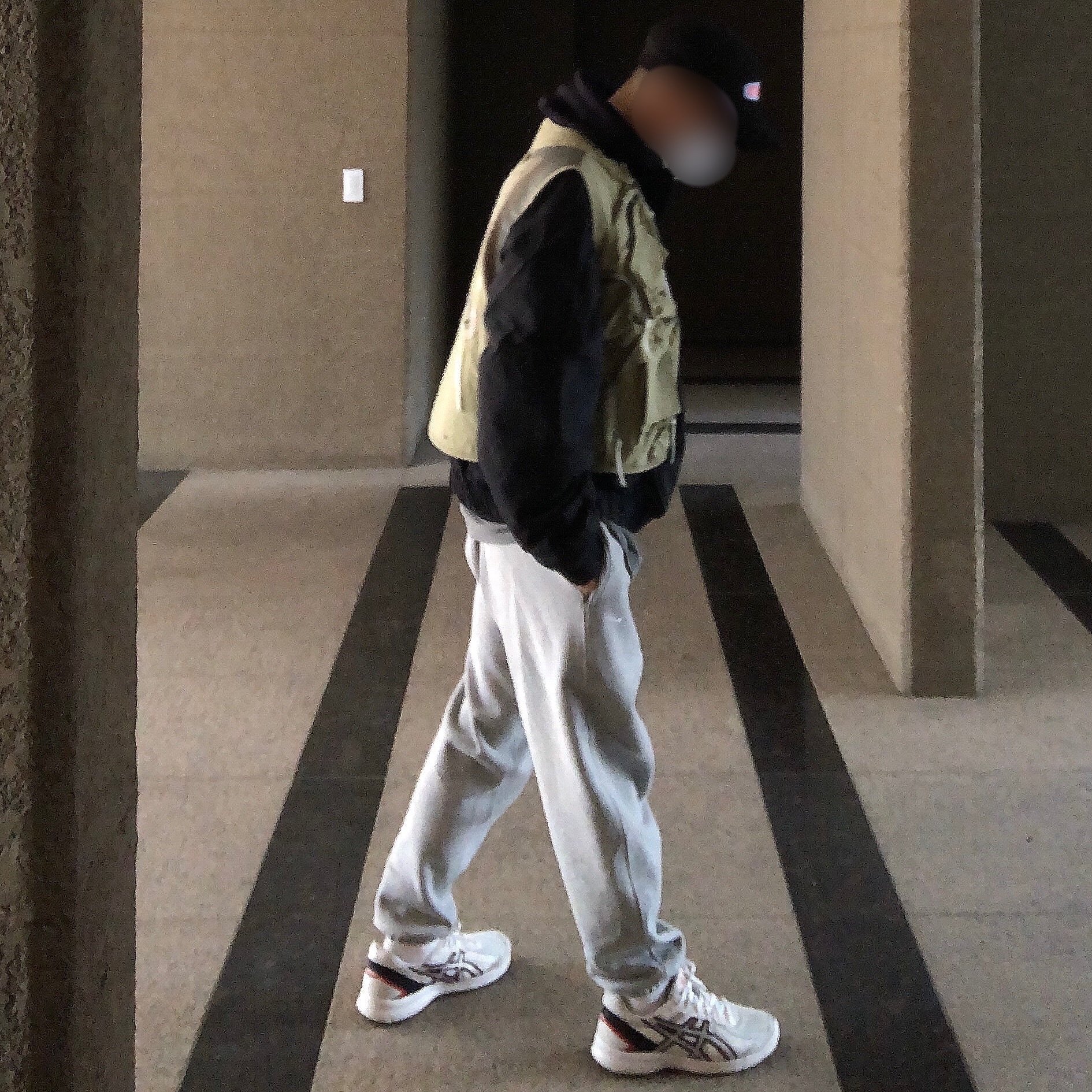 Nike NRG Solo Swoosh Fleece Pants Dark Grey Heather - US/EU 착용 스타일 - 3