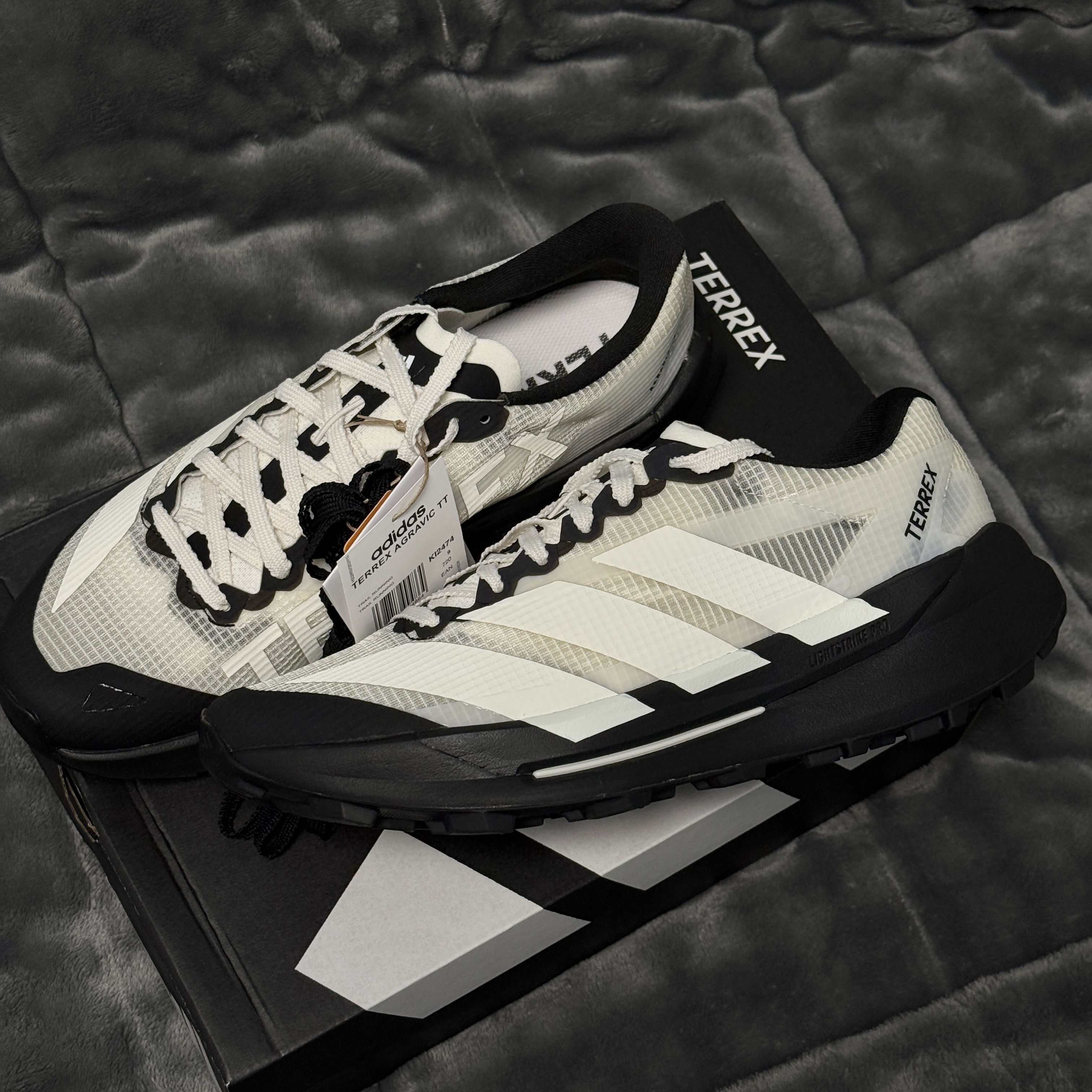 Adidas x Billy’s Terrex Agravic TT Off White 착용 스타일 - 5