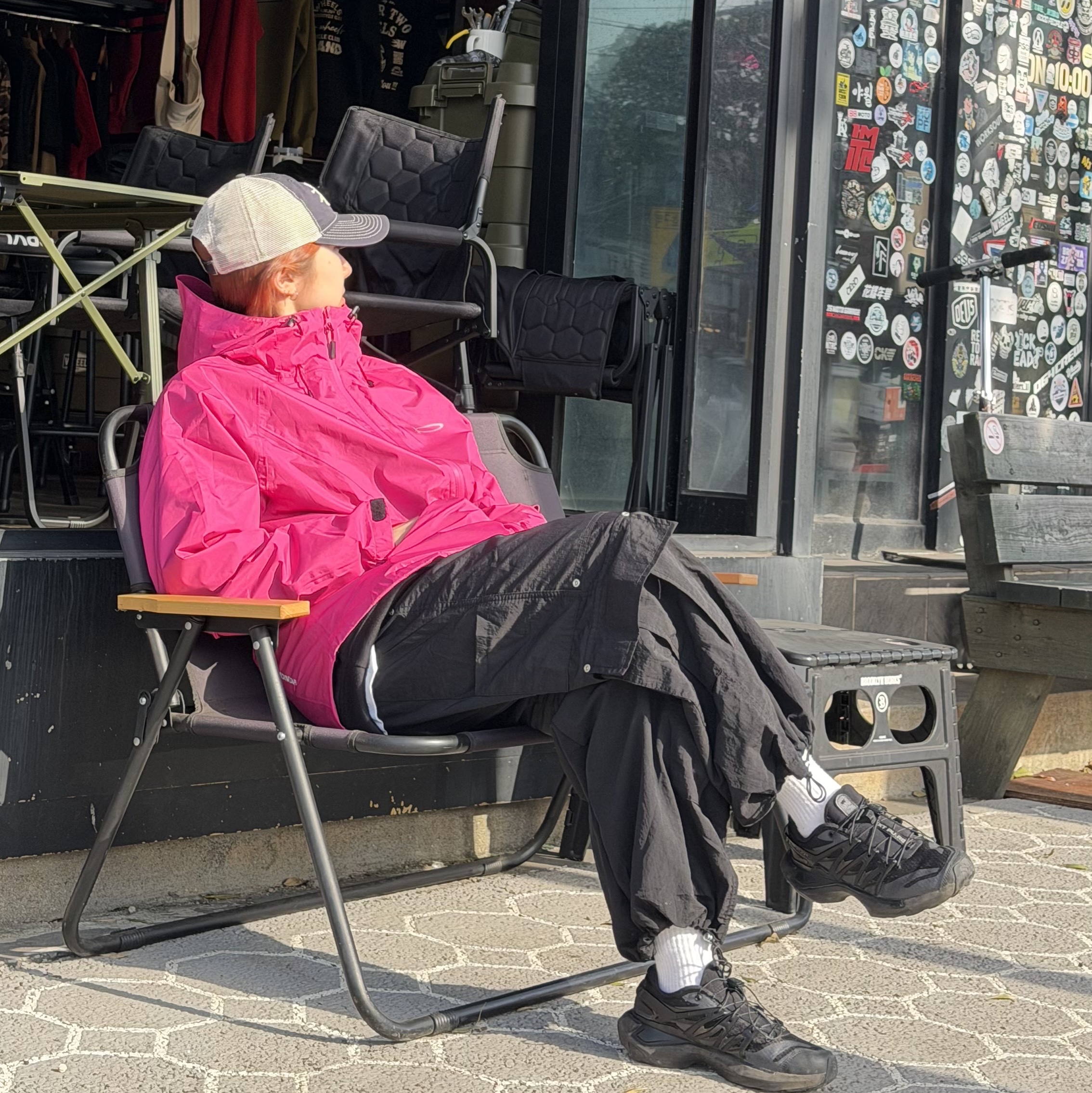 Honda Wind Shell Jacket Pink 착용 스타일 - 3
