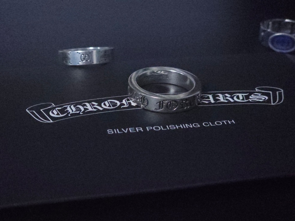 Chrome Hearts Spacer Forever Ring 6mm Silver 착용 스타일
